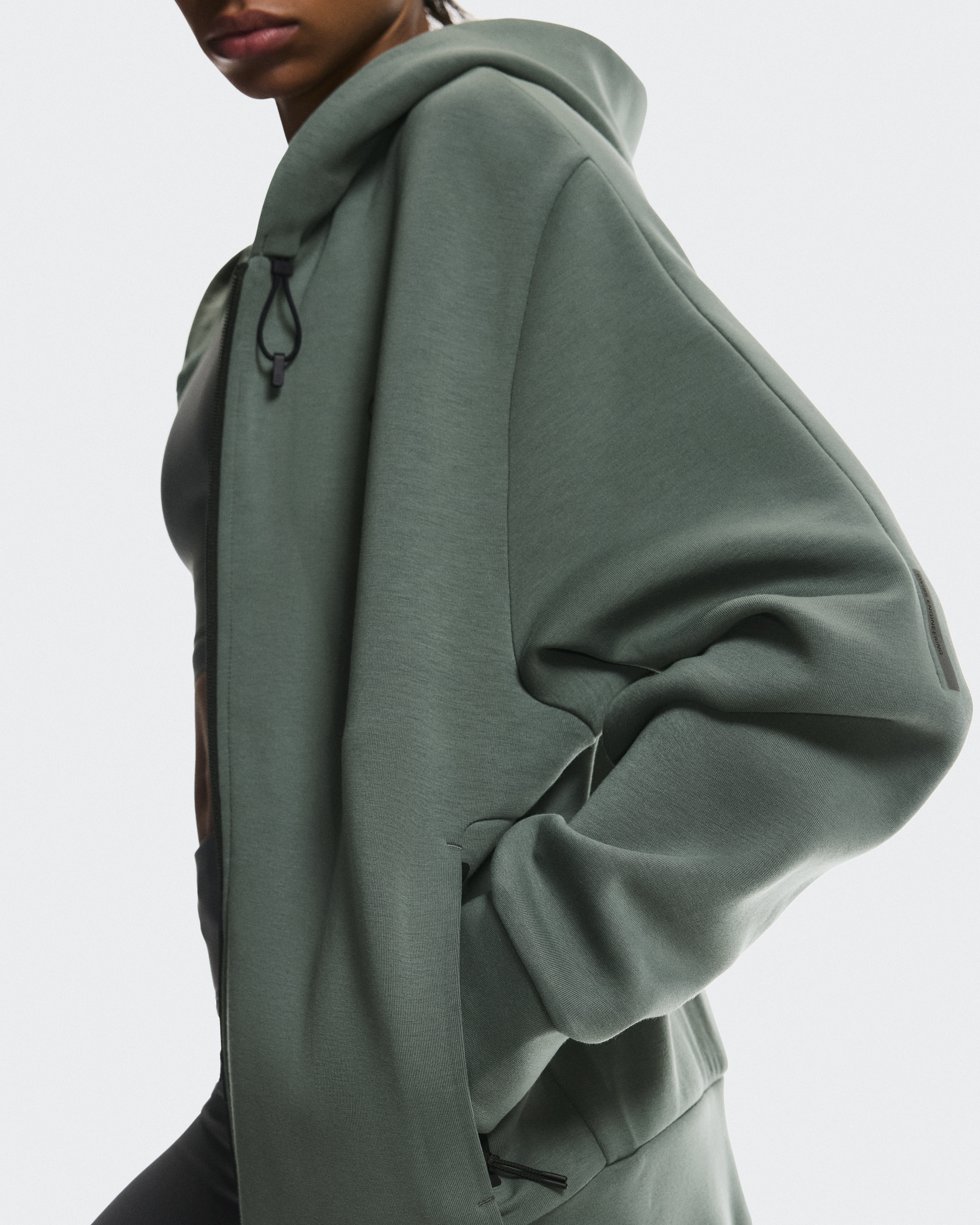 Women's Focus Tech Zip Hoodie | Green | On United Kingdom