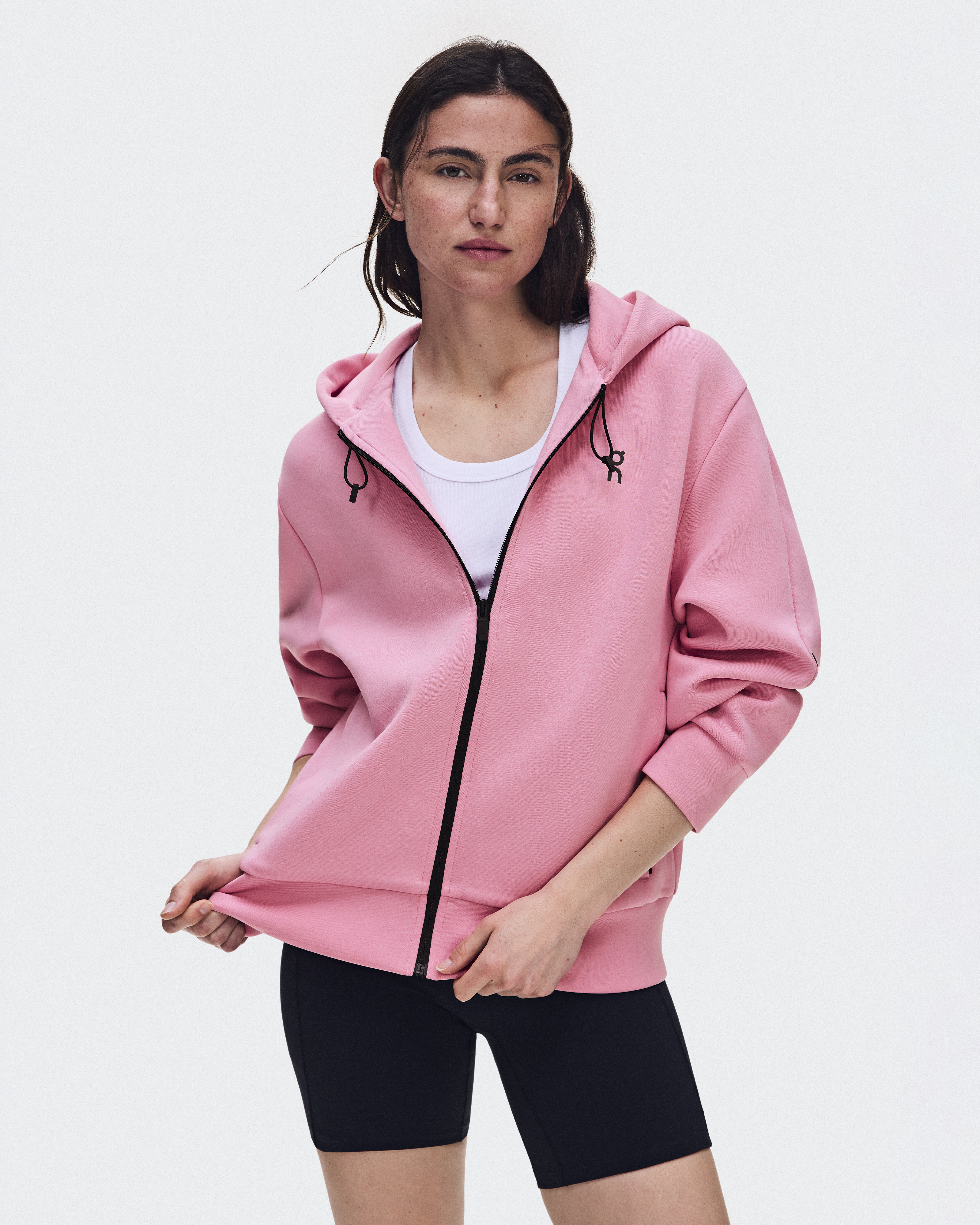 ウィメンズ Focus Tech Zip Hoodie | ピンク | On 日本
