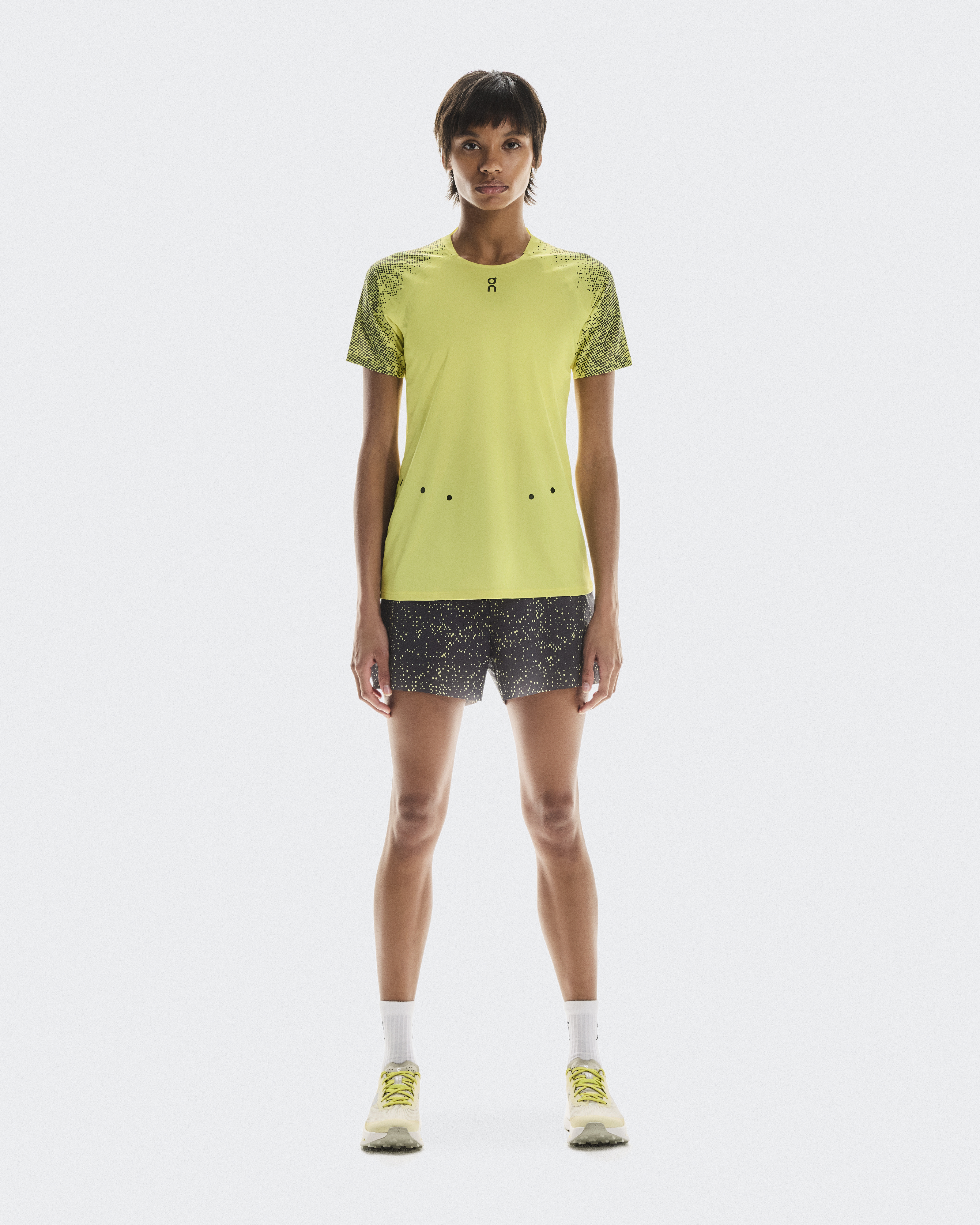 On Women's Focus-T ホワイト S　2枚組　ランニングTシャツ ウィメンズ Focus-T | ホワイト | On 日本