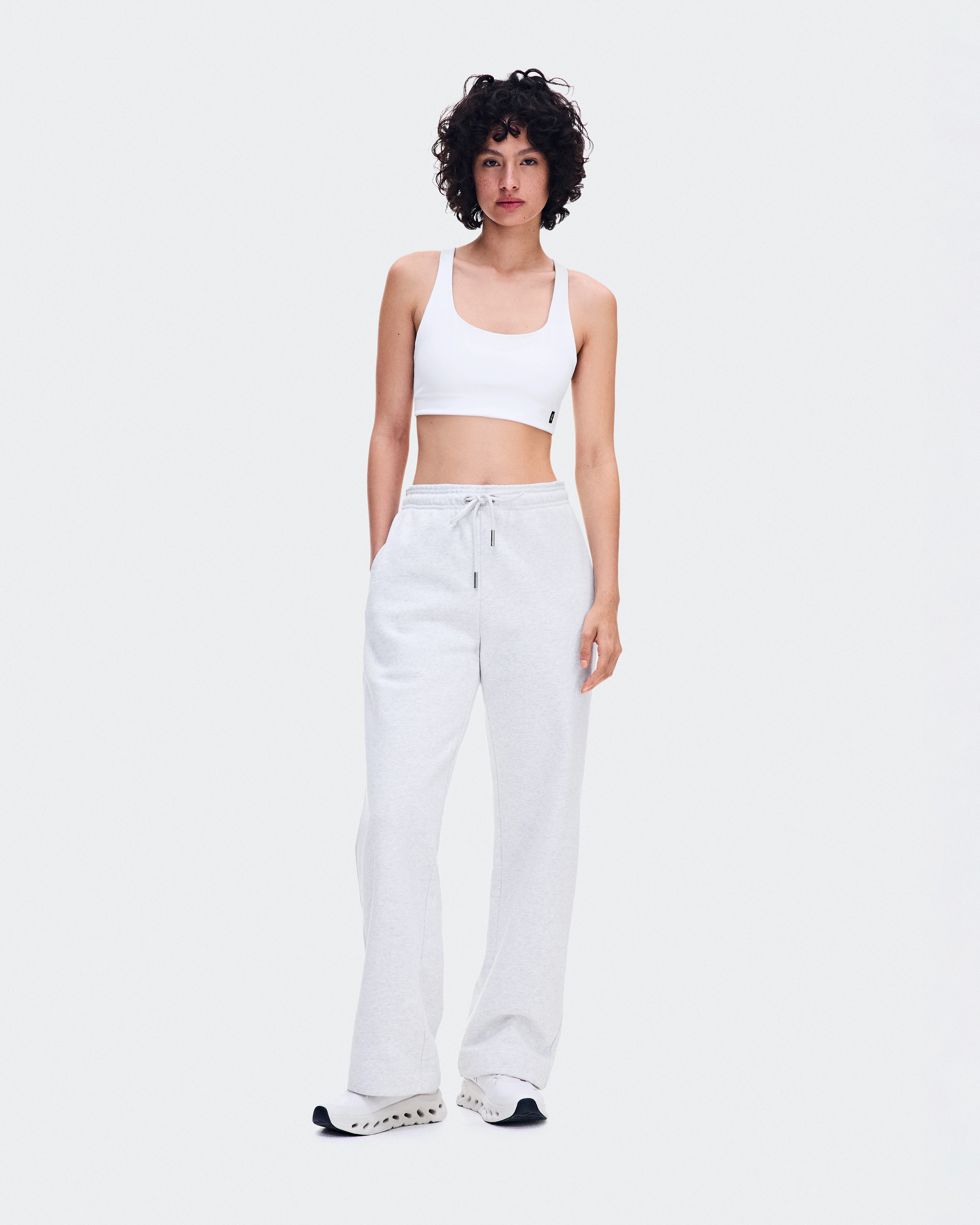 On Studio Bra White Mujer Sujetadores