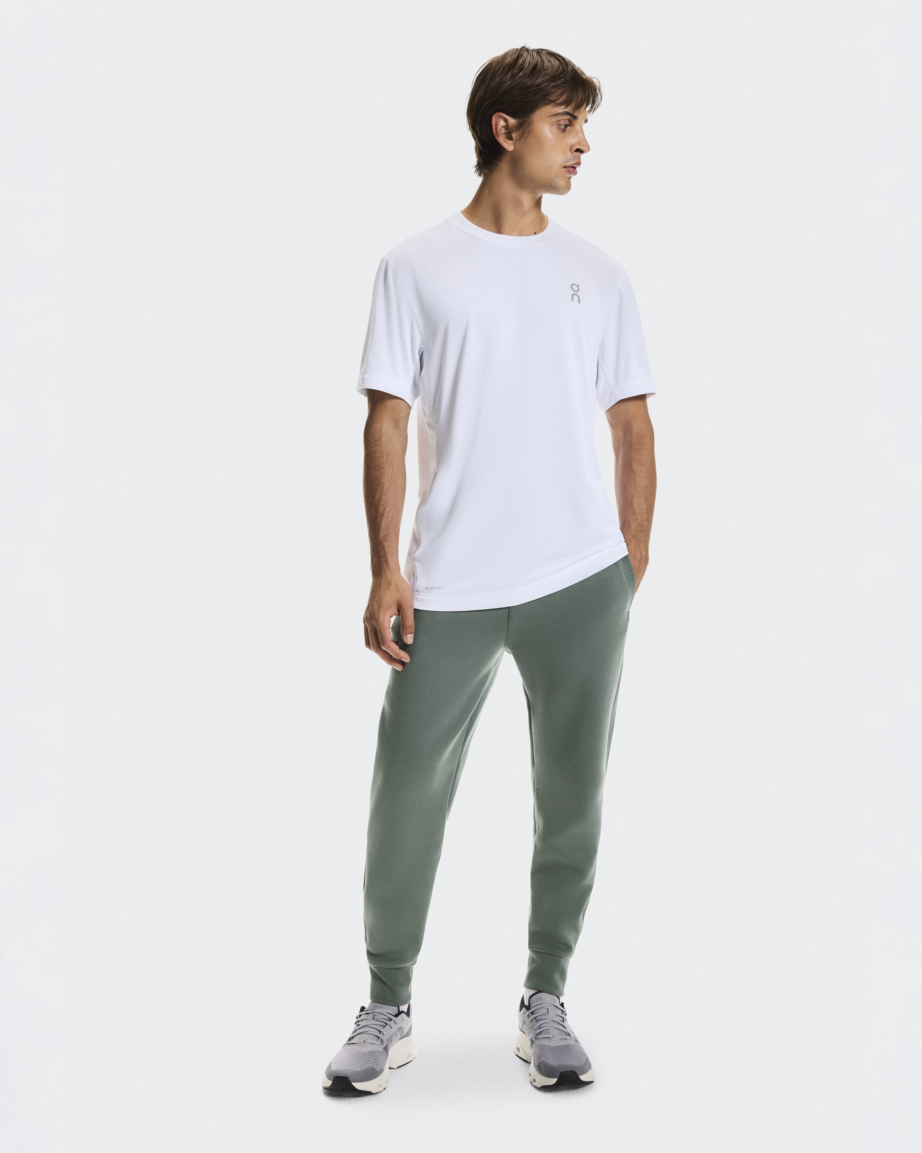 Men's Focus Tech Sweatpants | Green | On Canada