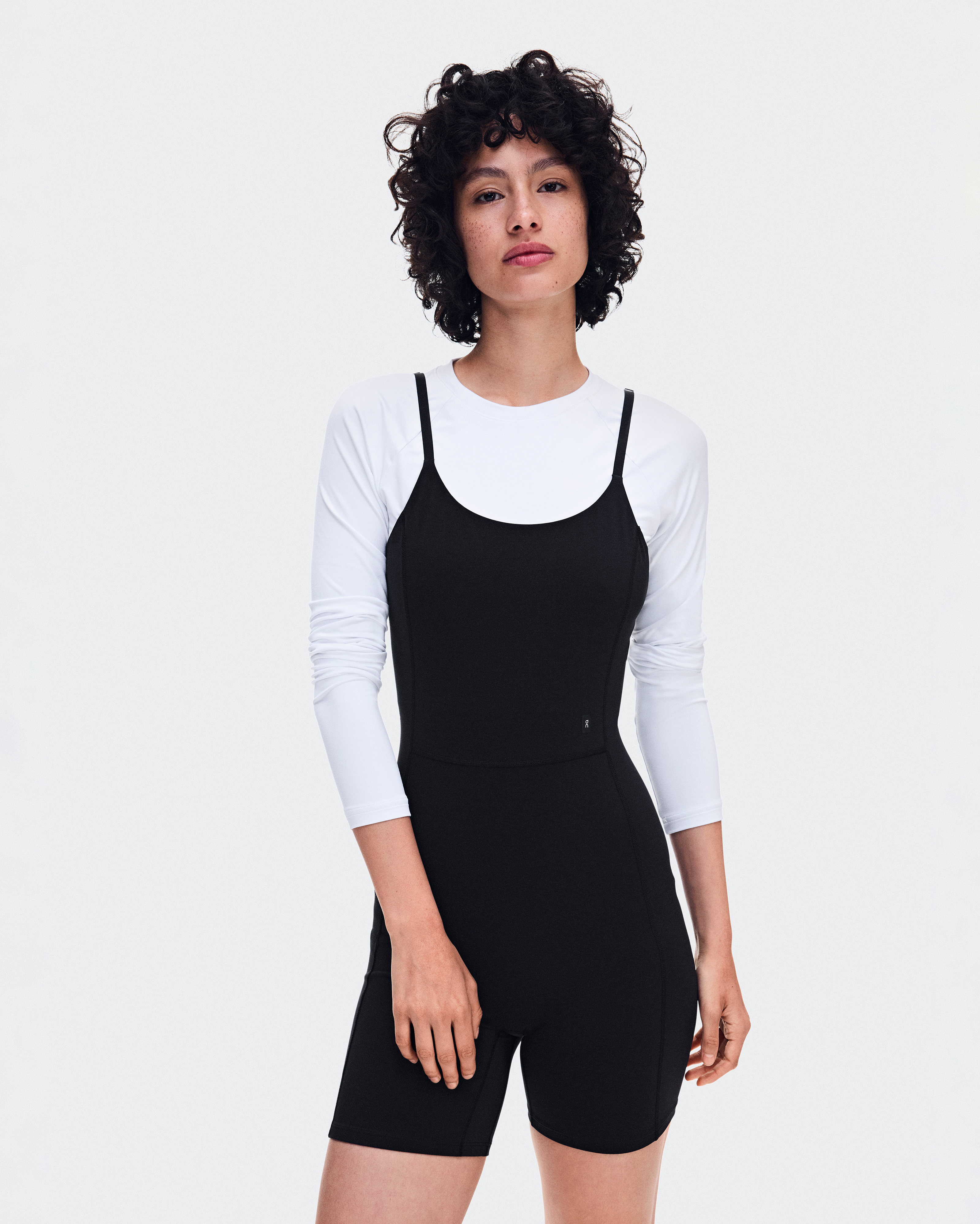 Studio Bodysuitنحيف / أسود / L