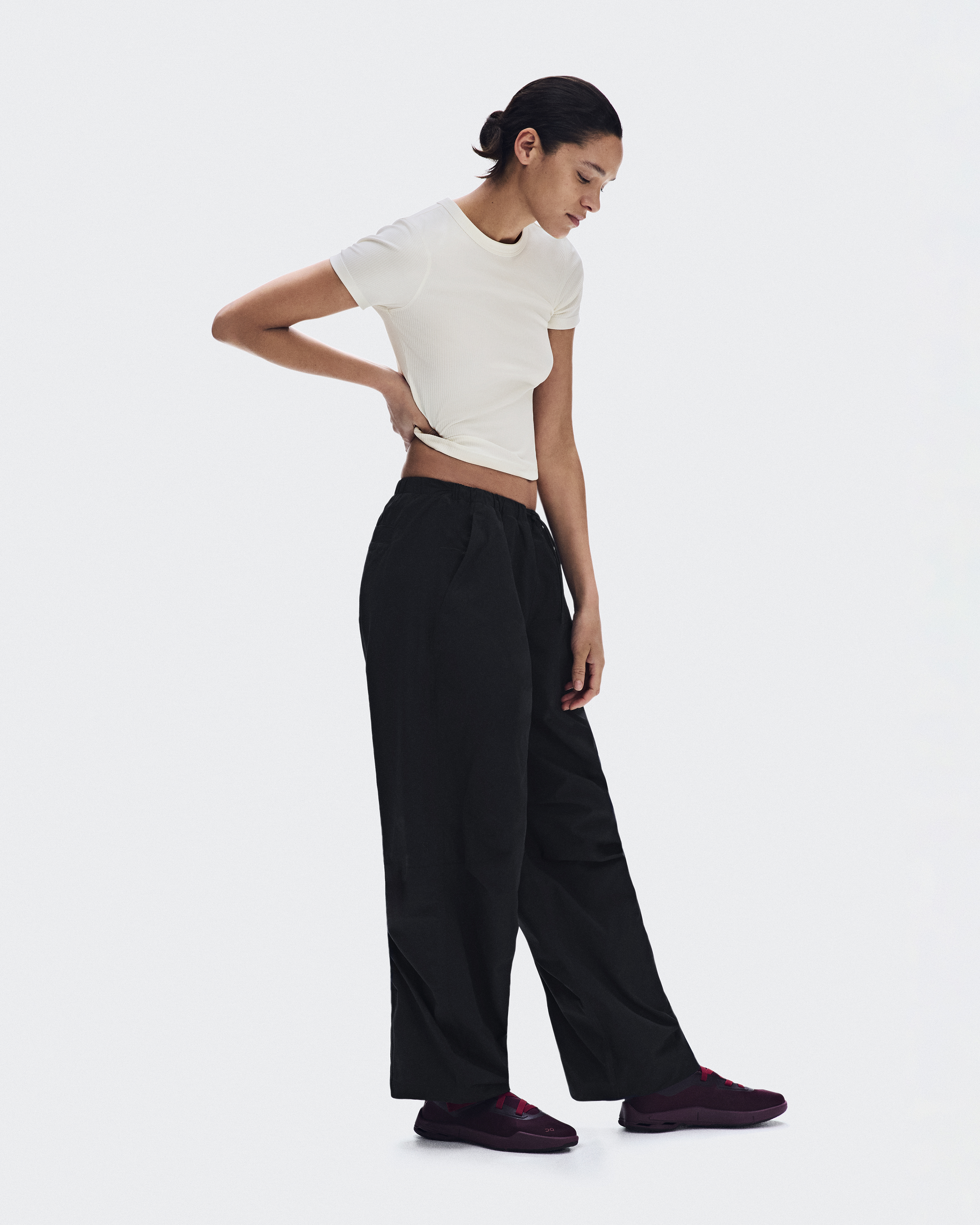 Parachute Pants Feminino | Black | On Brasil