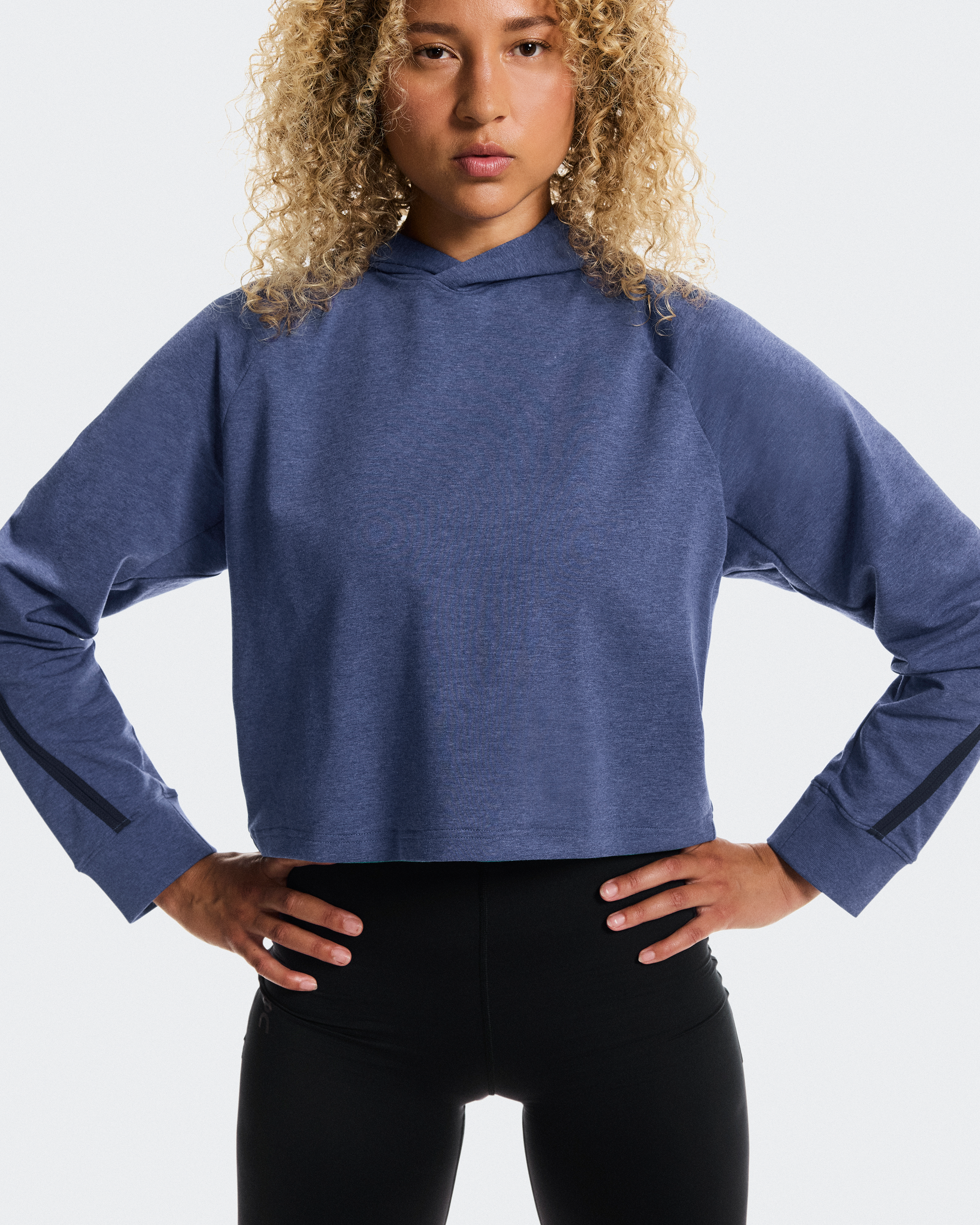 Studio HoodieWomen / Acai / L