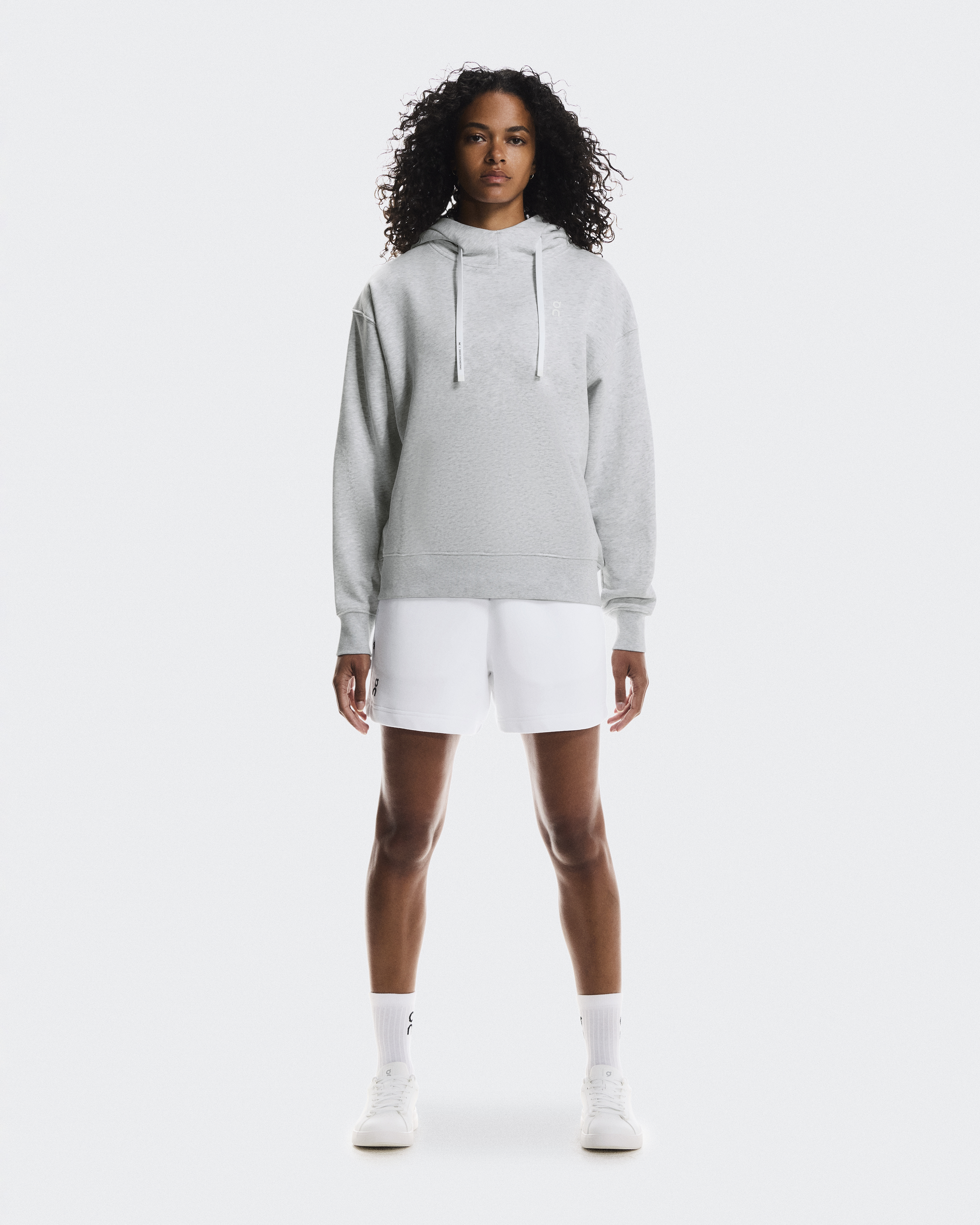オン　On Hoodie グレー S Women's Club Hoodie Smash | Beige | On Japan