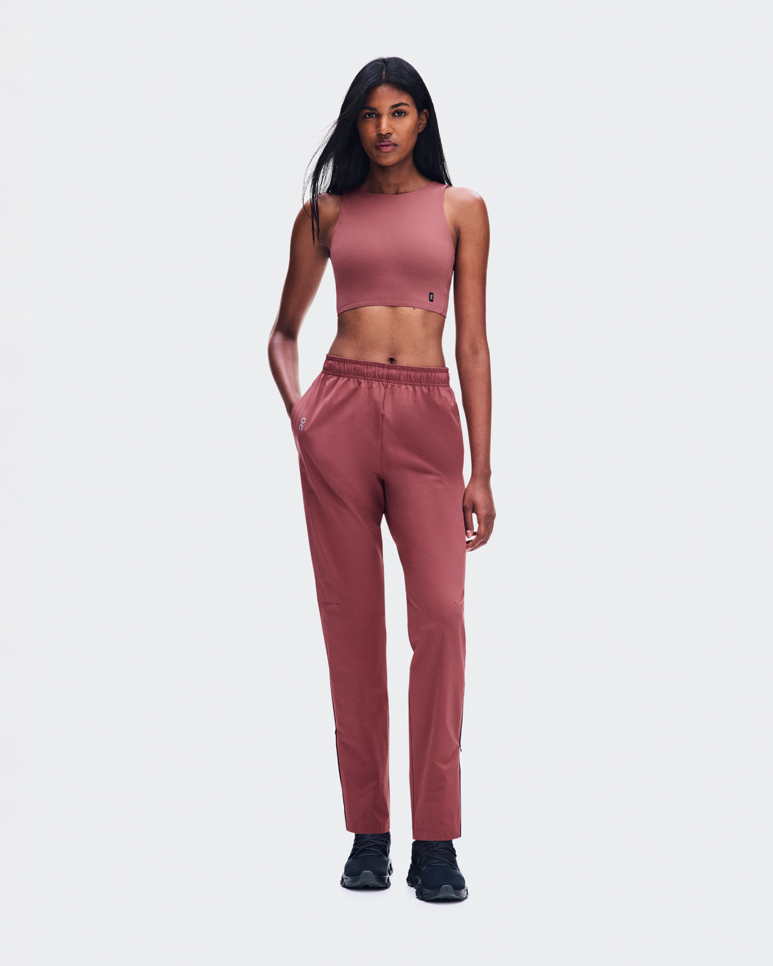 Core 2-in-1 Cropنحيف / Barberry / L