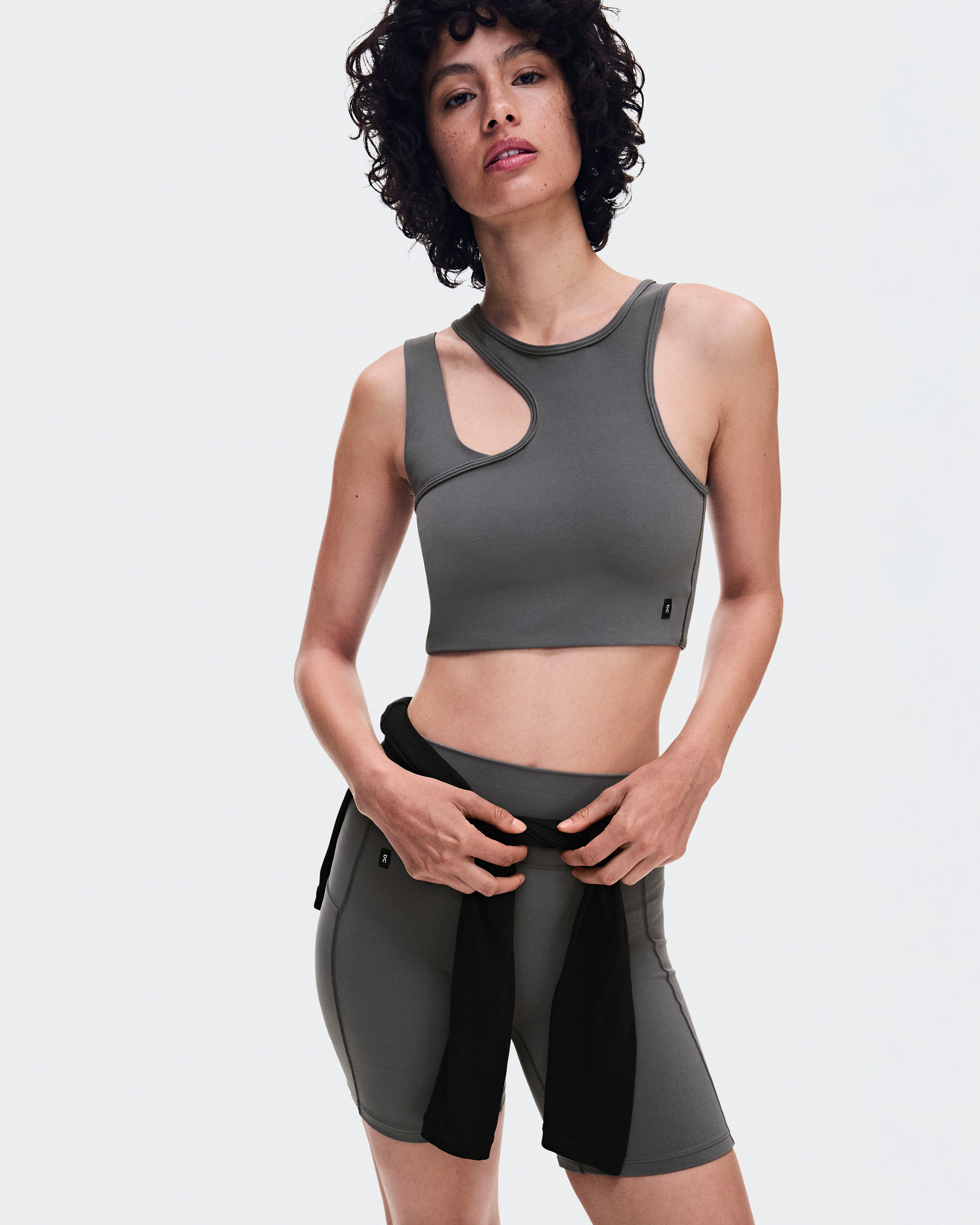 Studio Asymmetric CropWomen / Ember / XS