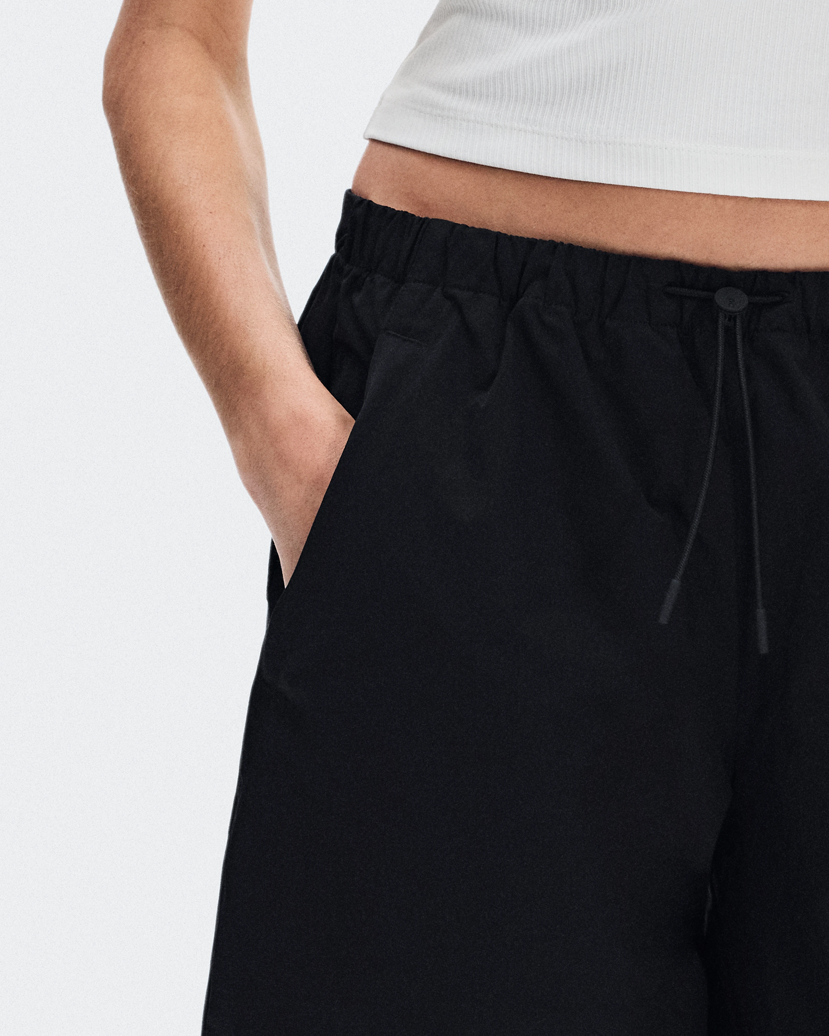 On Bermuda Shorts Black Women Shorts