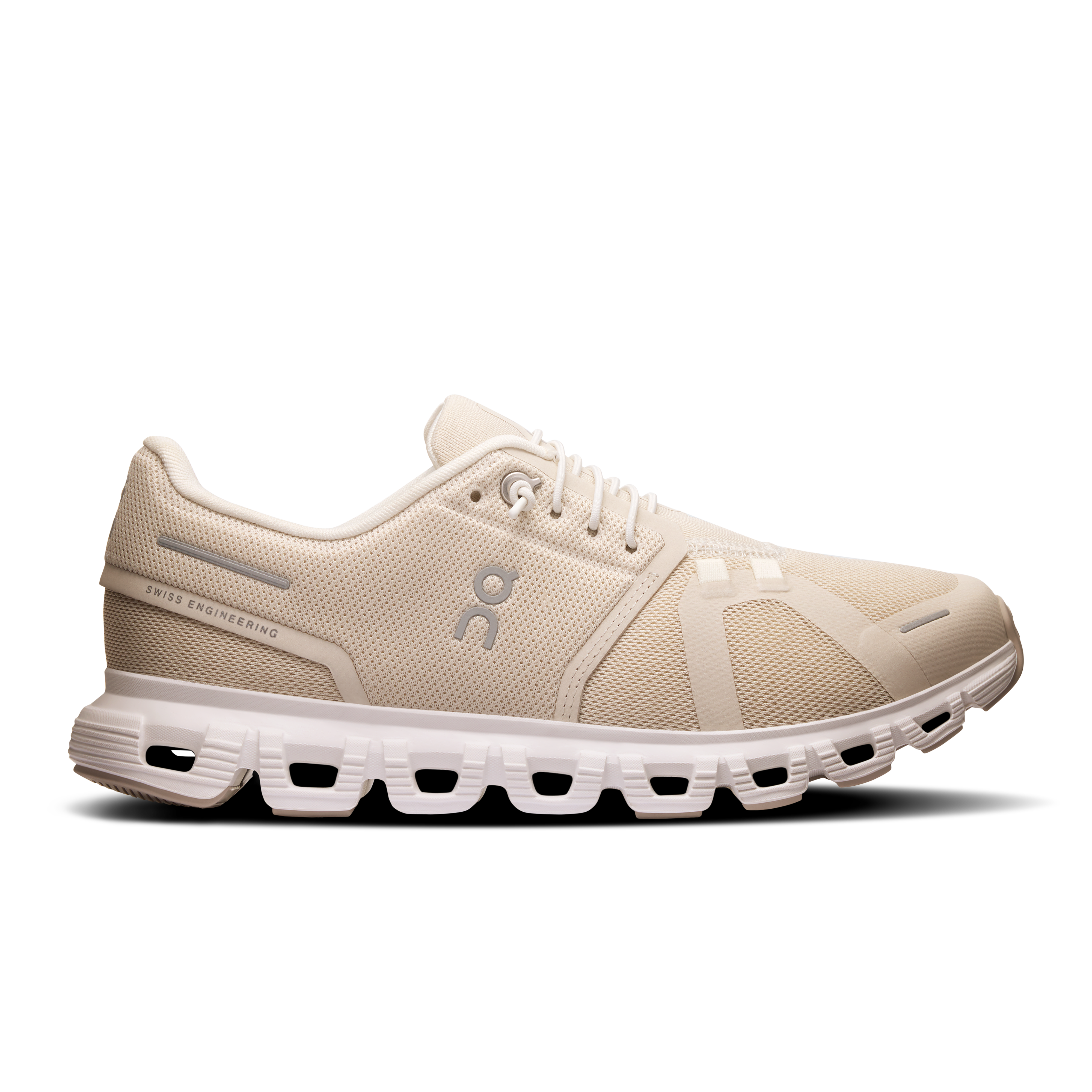 Cloud 6 Lifestyle Shoe in Pearl/White