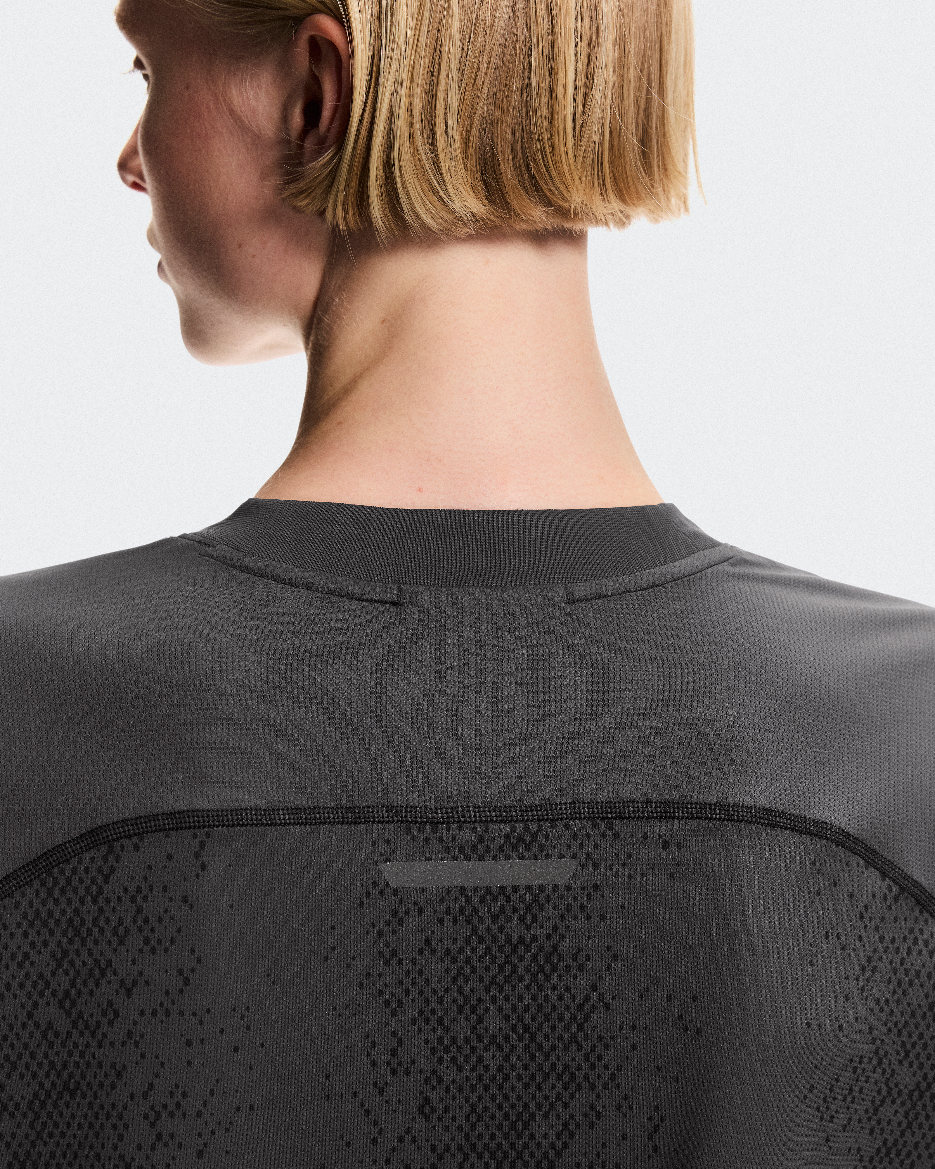 Performance Volt-TWomen / Iron / L