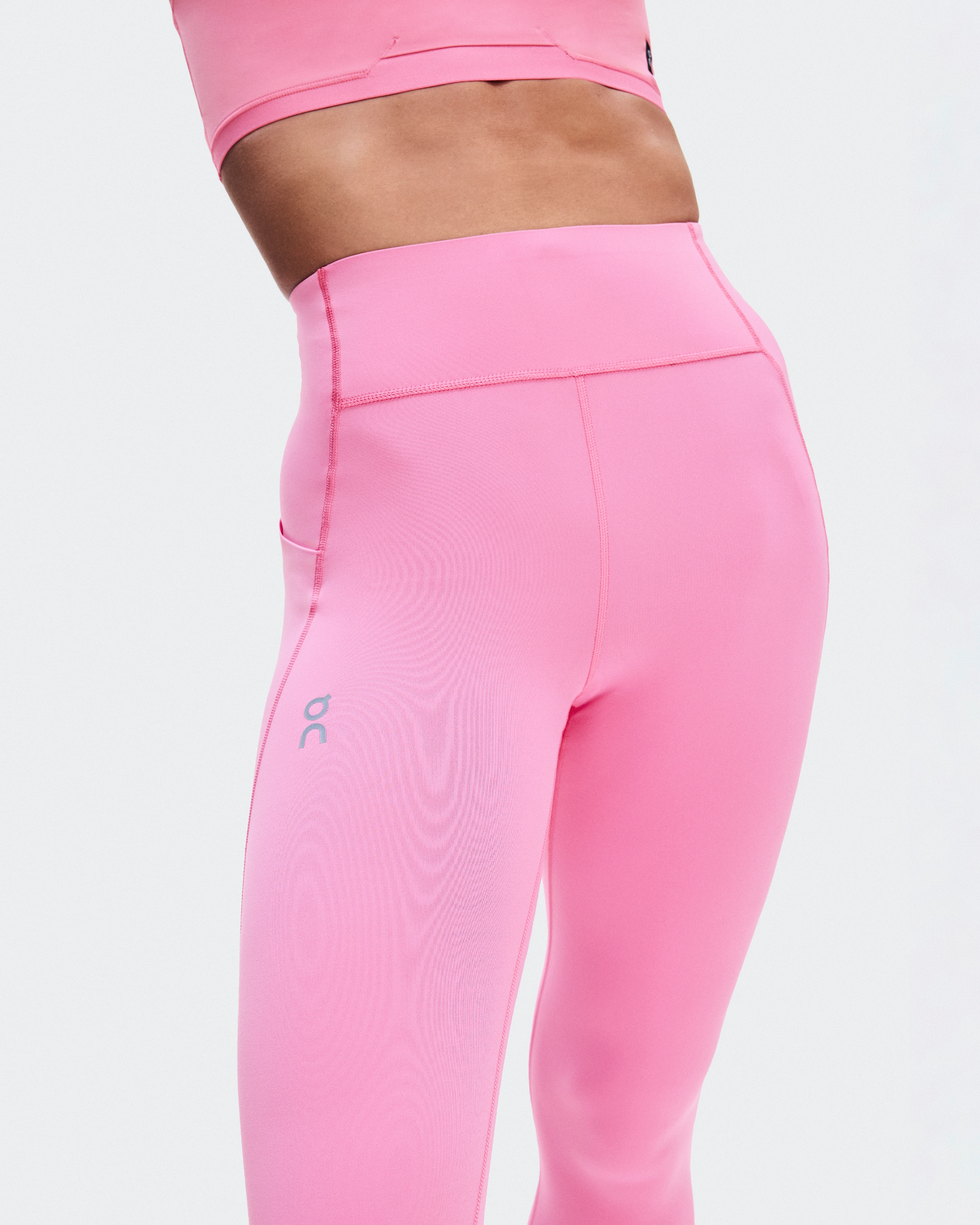 On Train Tights Bubblegum Women – High-intensity training Tights