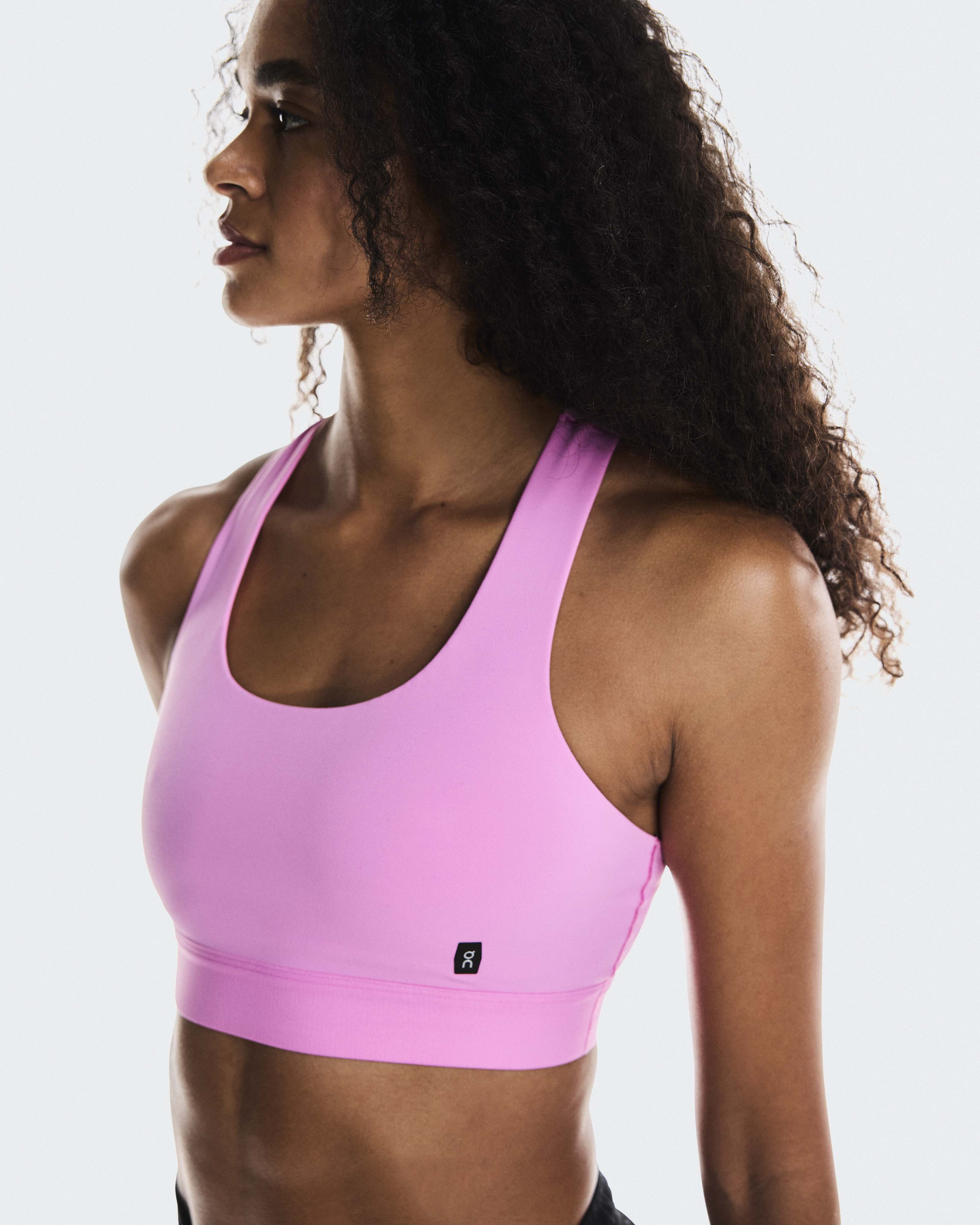 【LOEWE】 x オン ロゴ スポーツブラ x On Performance logo crop top in black - Loewe | Mytheresa