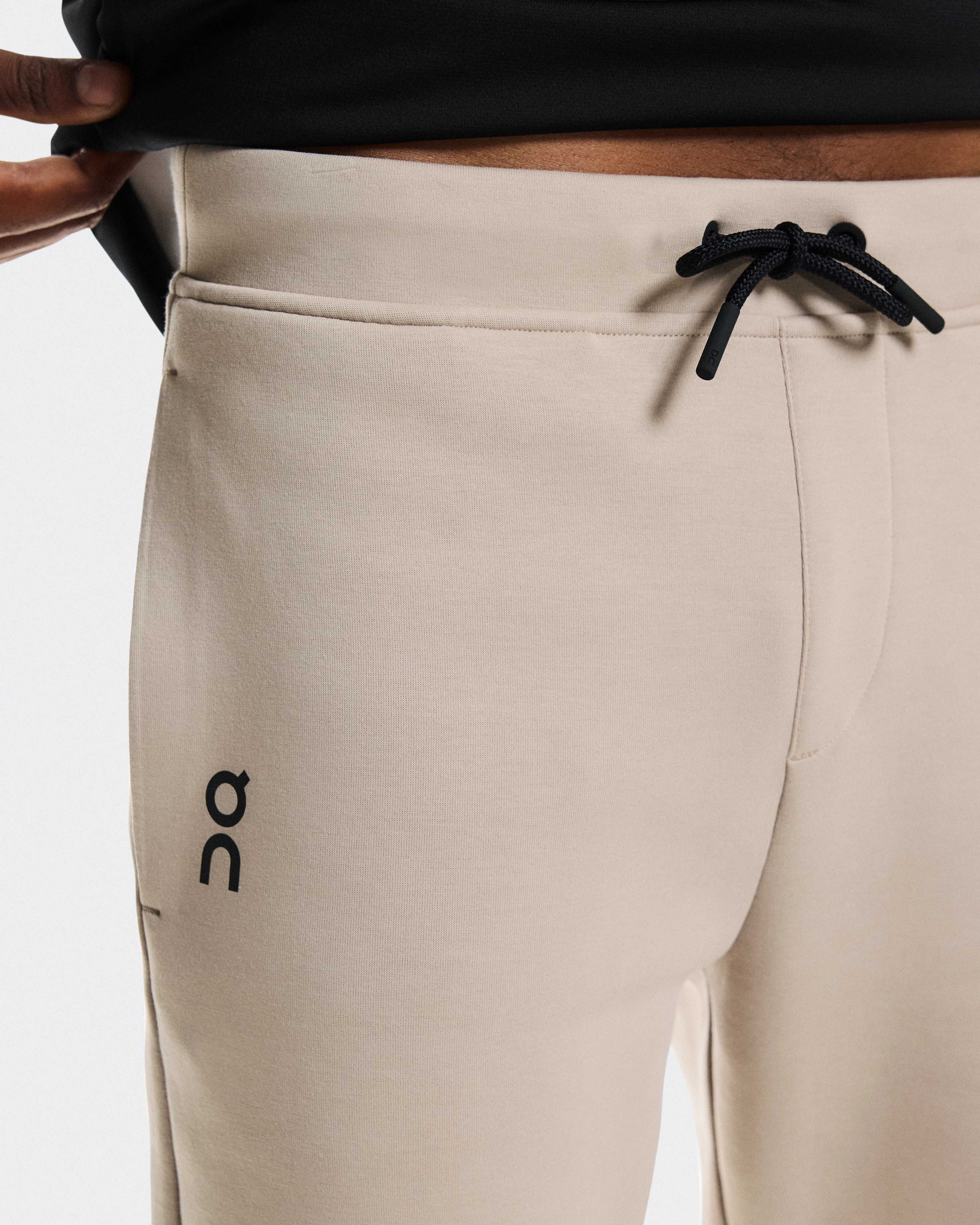On Focus Tech Sweatpants Desert Homme Pantalons