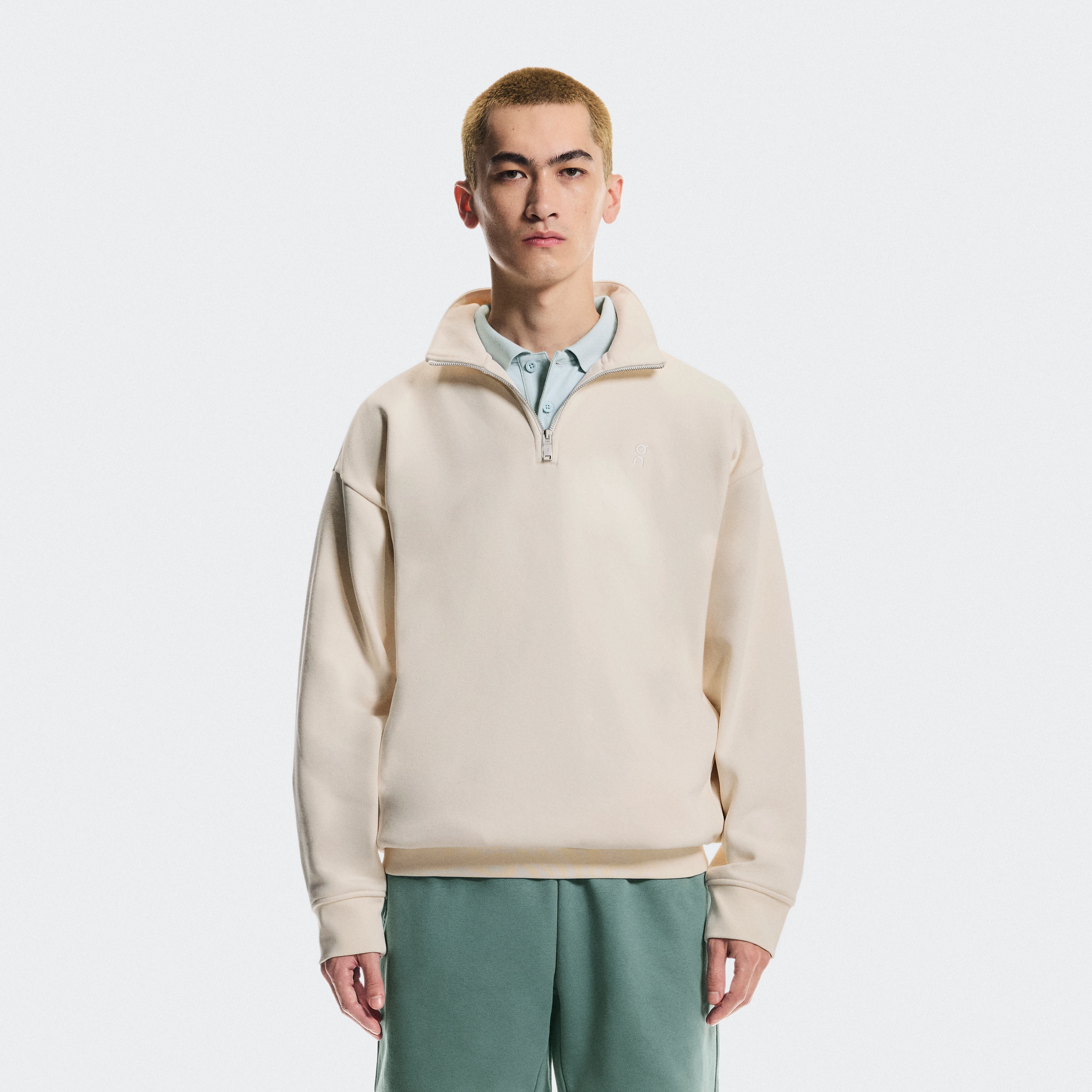 On Club Collective 1/4 Zip ベージュ メンズ メンズ – 一日中快適 フーディ＆スウェットシャツ
