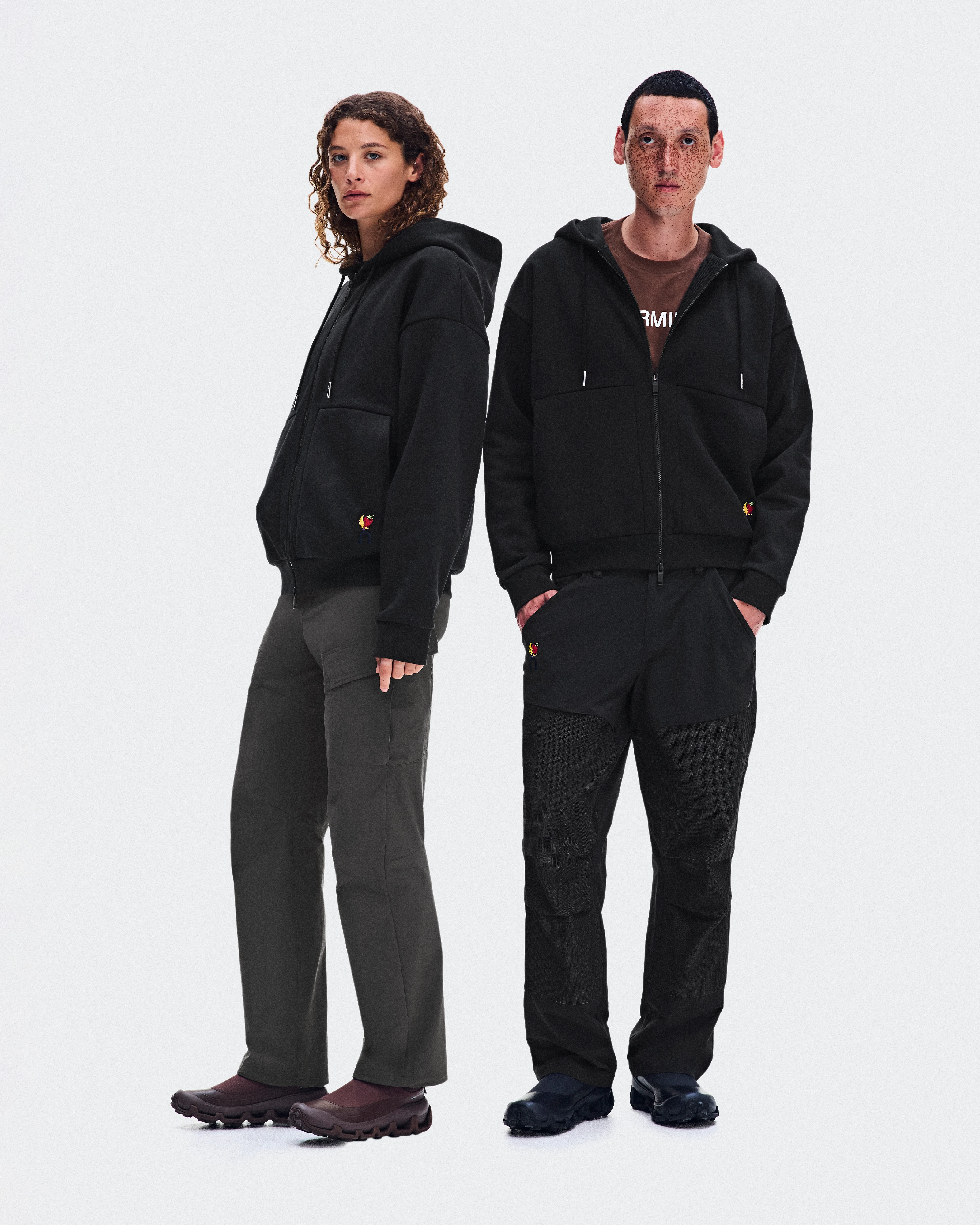 On Utility Zip Hoodie SHG Black 유니섹스 후디 & 스웻셔츠