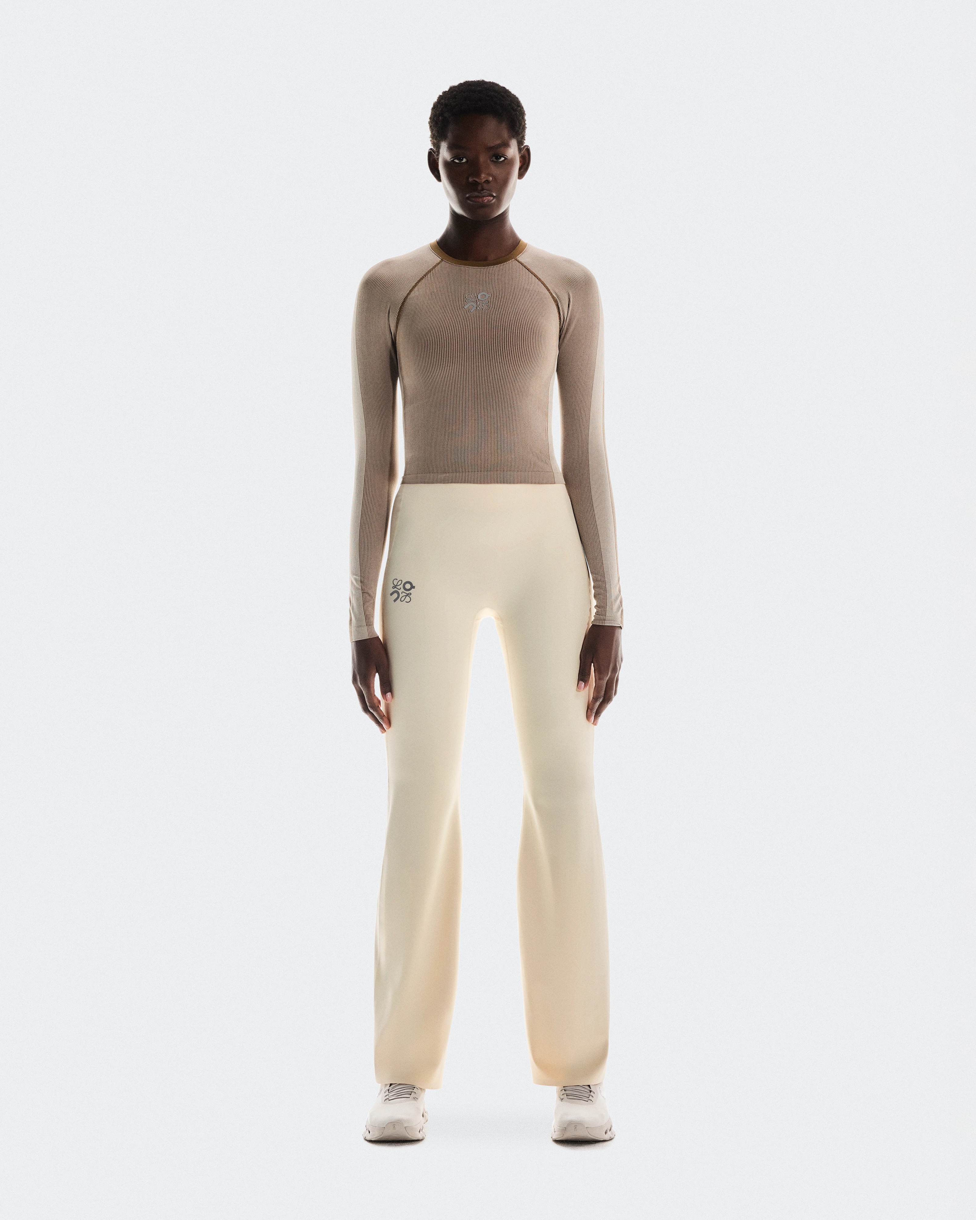 On Soft Bootleg Pants LOEWE Ivory Feminino Calças