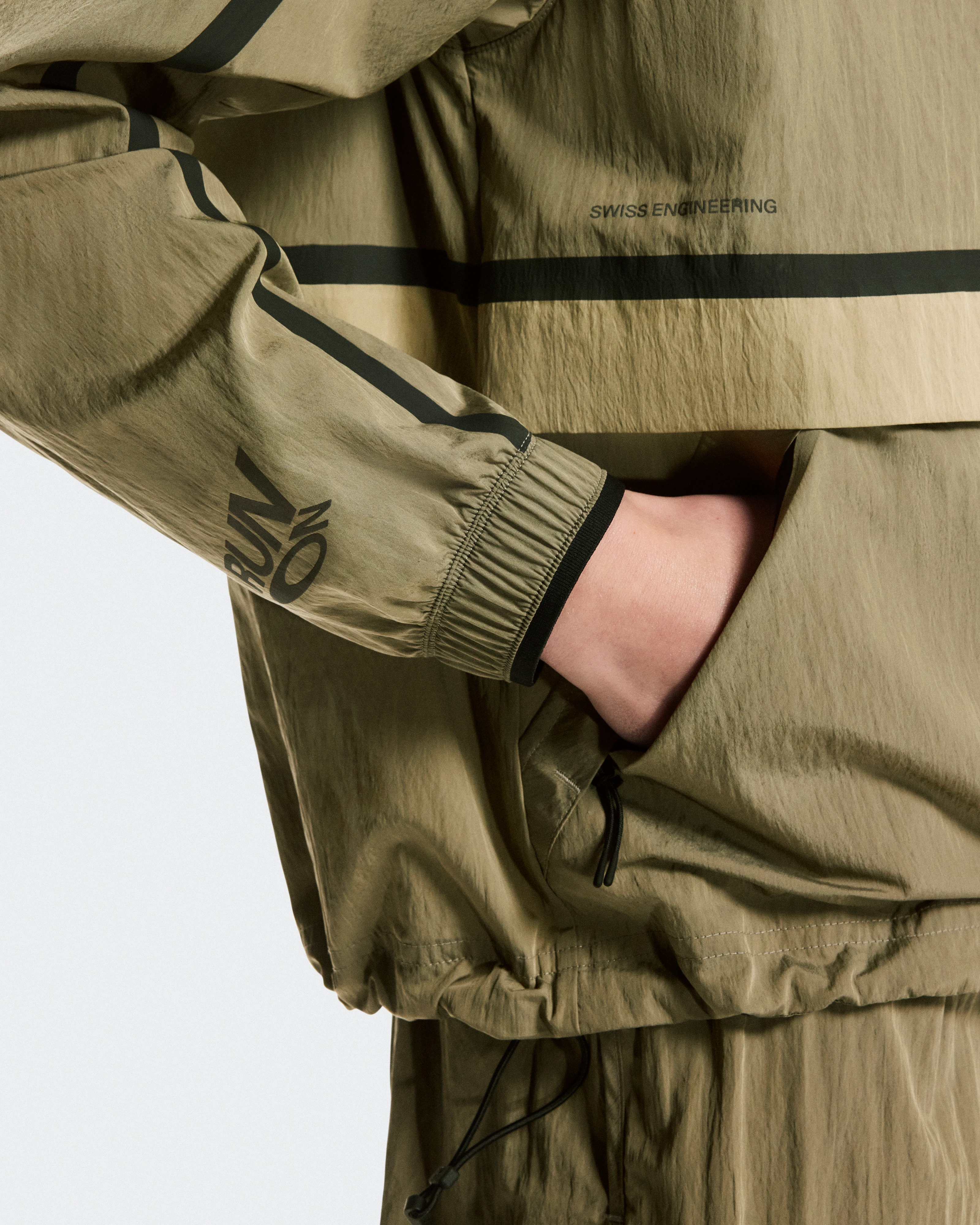 On Performance Volt Jacket Safari Mujer Chaquetas