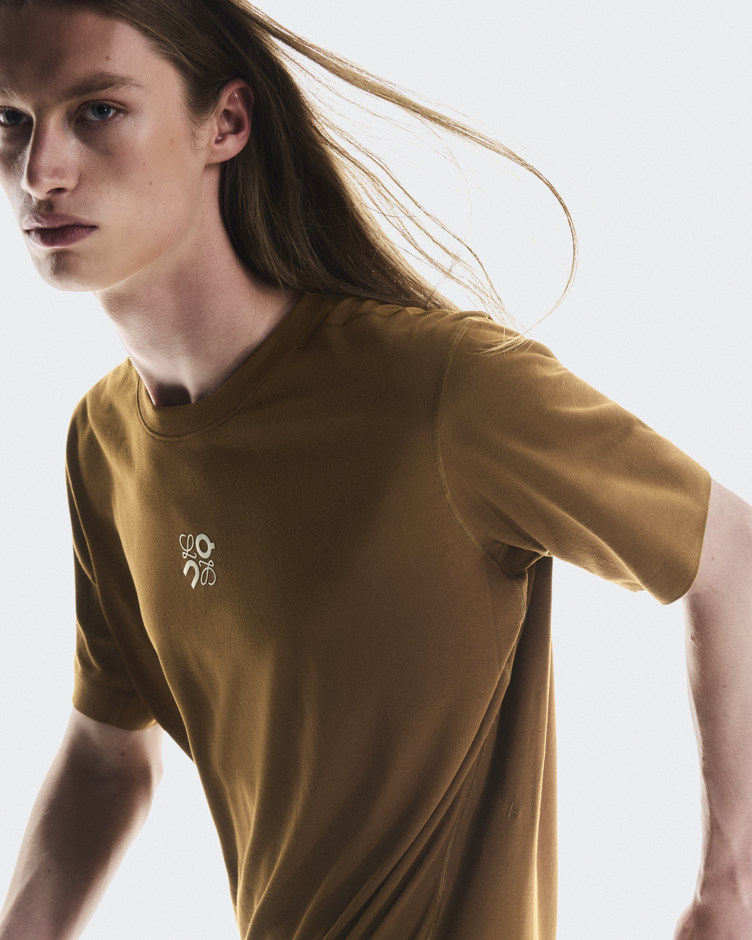Active T-Shirt LOEWE | ブラウン | On 日本