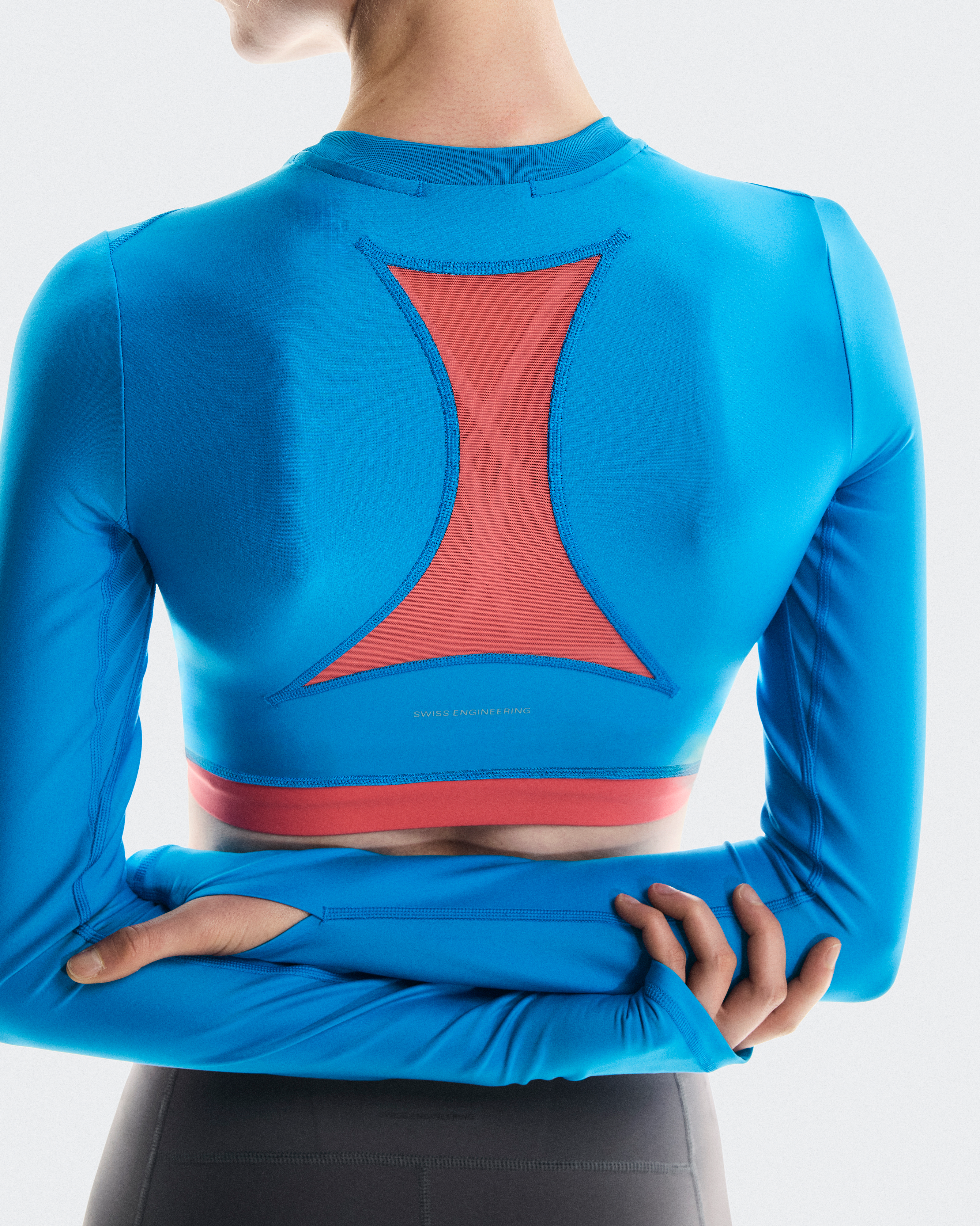 Train Long Sleeve CropWomen / Malibu / L