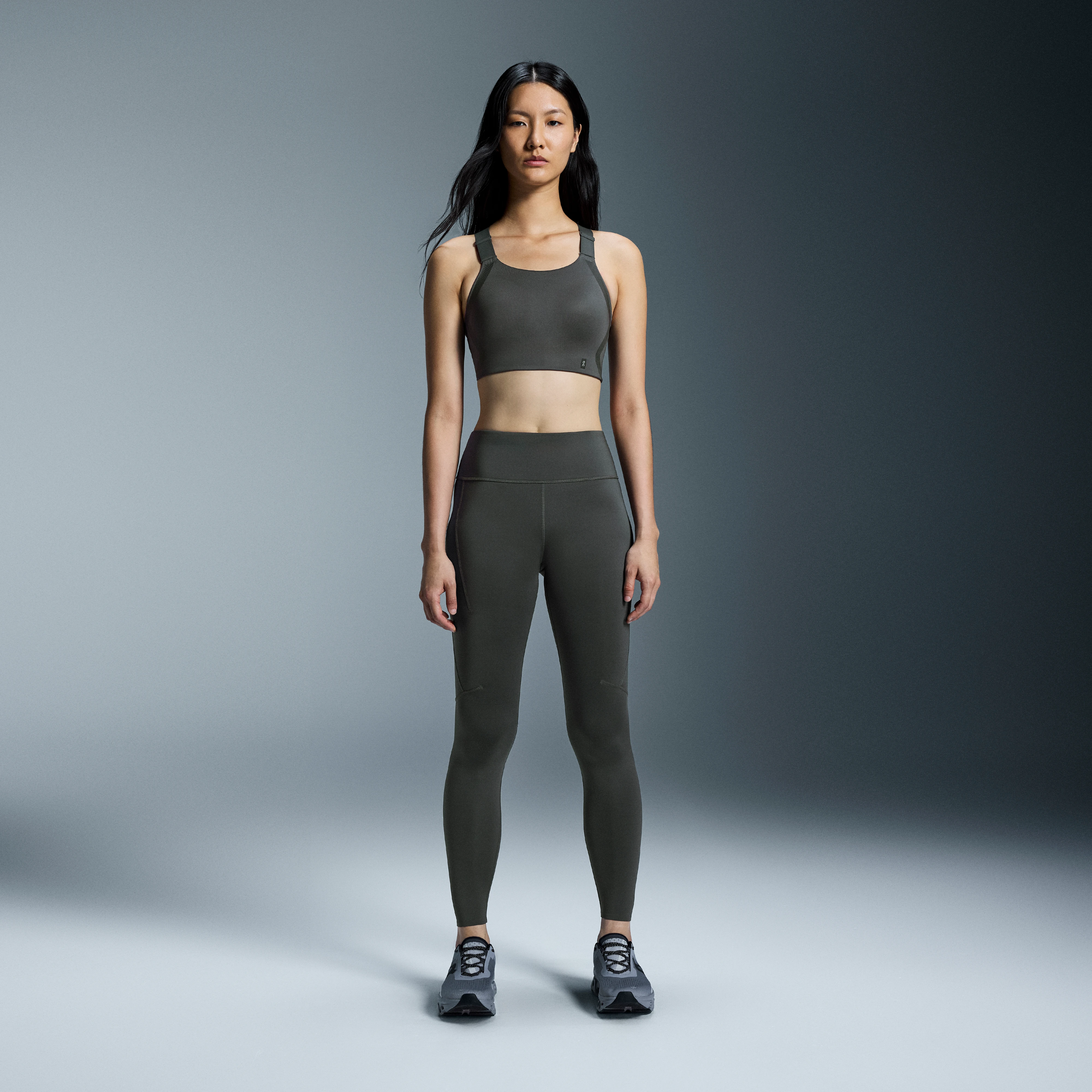 On Performance Tights Grigio Donna Donna – Allenamento, gara, traspirabilità, versatilità Leggings