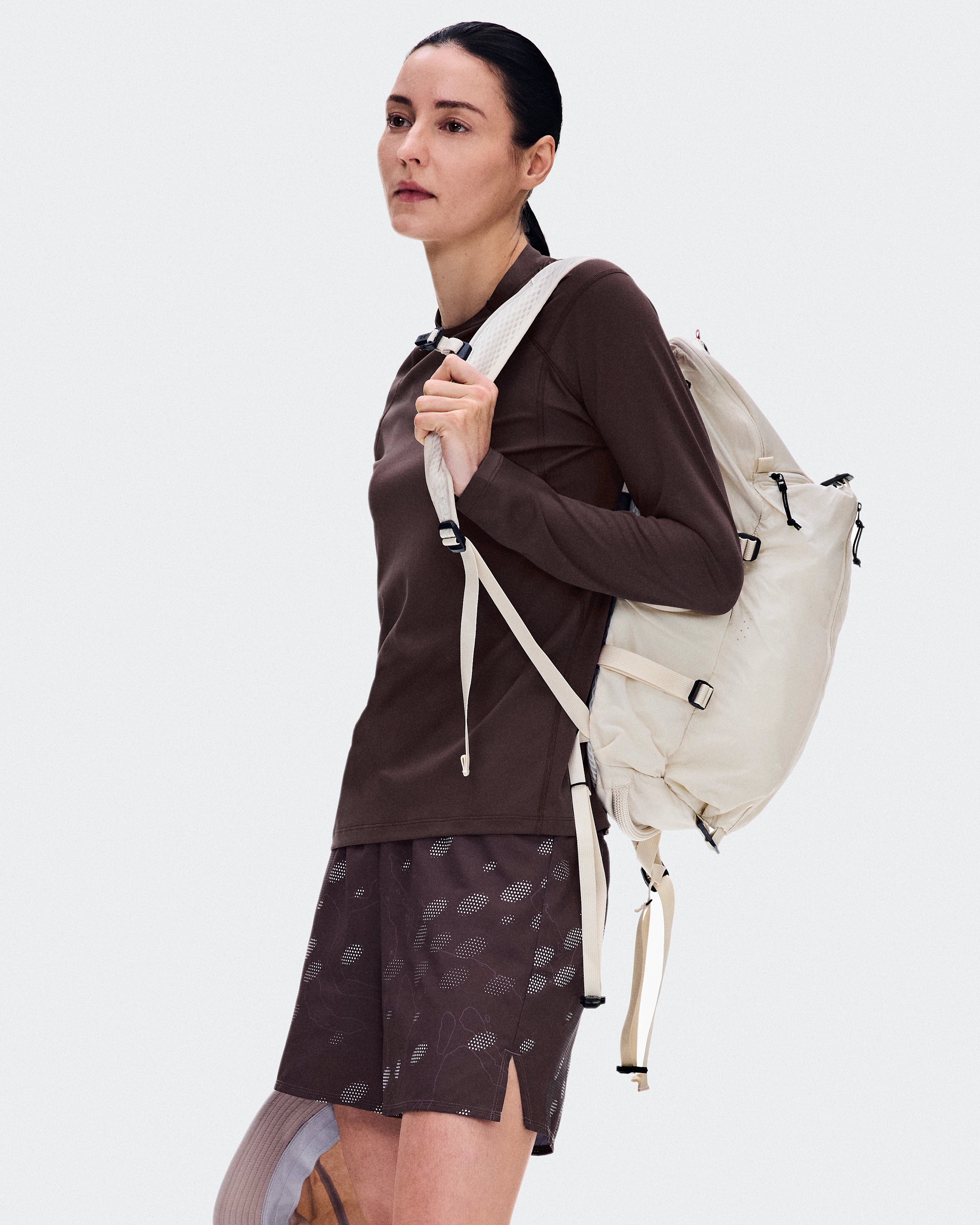 On Trail Long-T Solar Mulberry ウィメンズ トレイルランニング