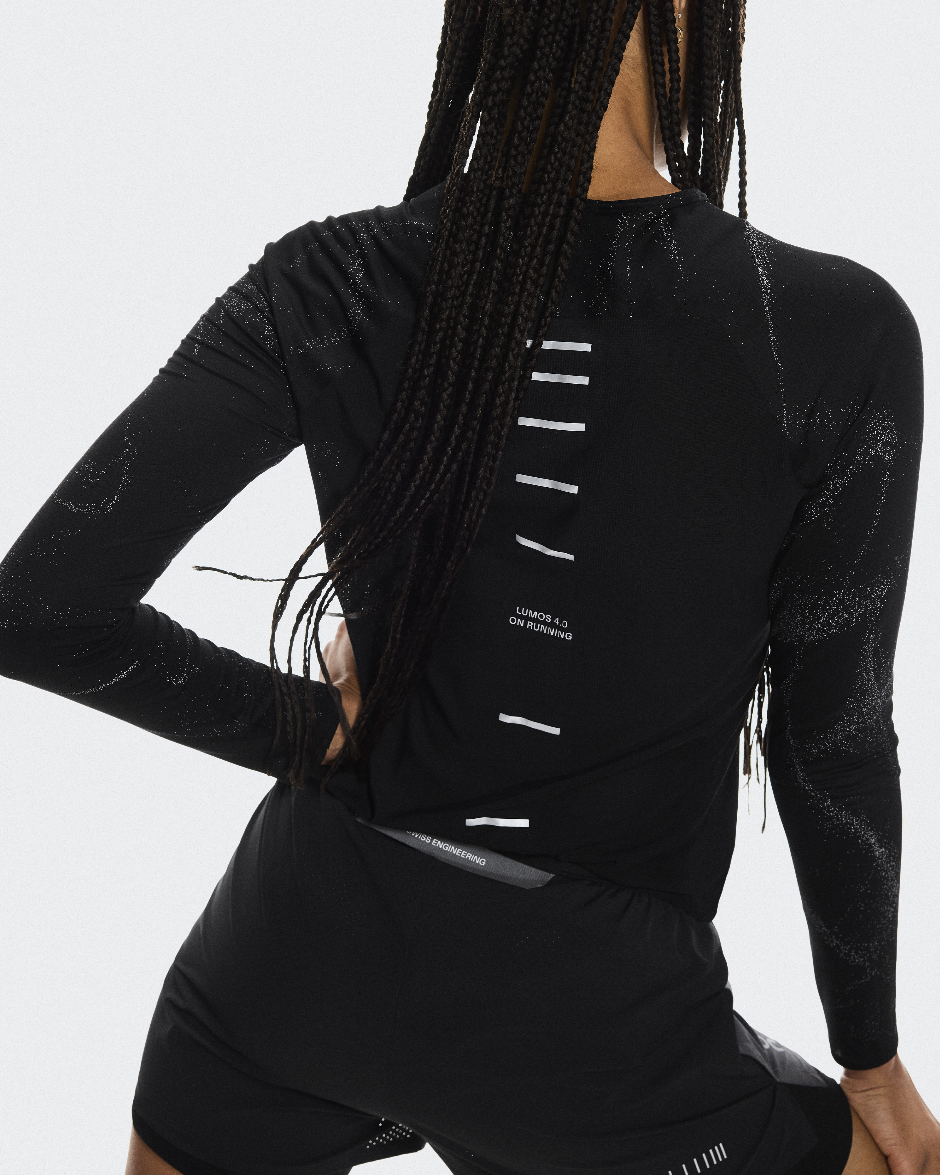 Women's Performance Long-T Lumos | Black | On Australia