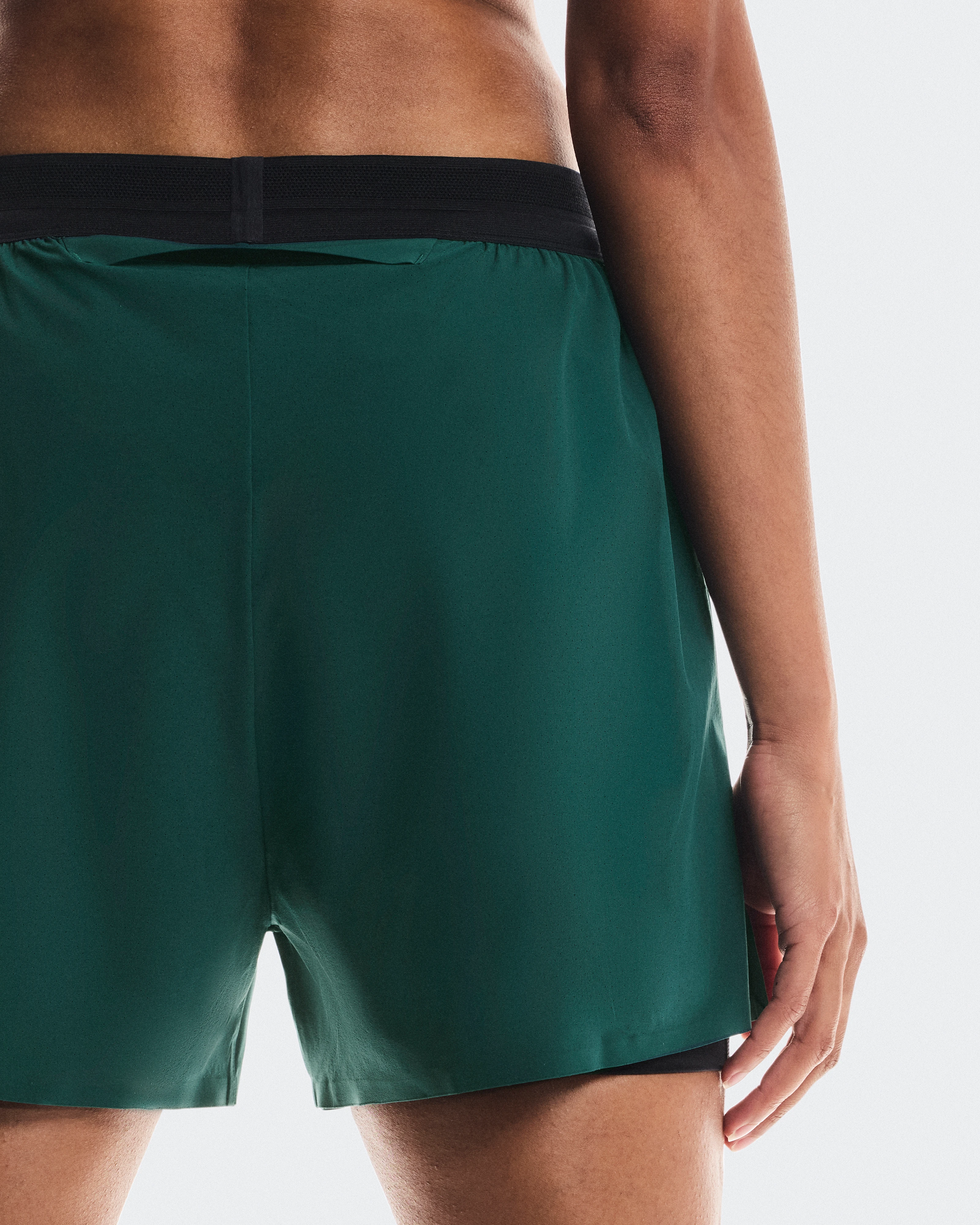 On 3" Performance 2/1 Shorts Spirulina & Black Women Shorts