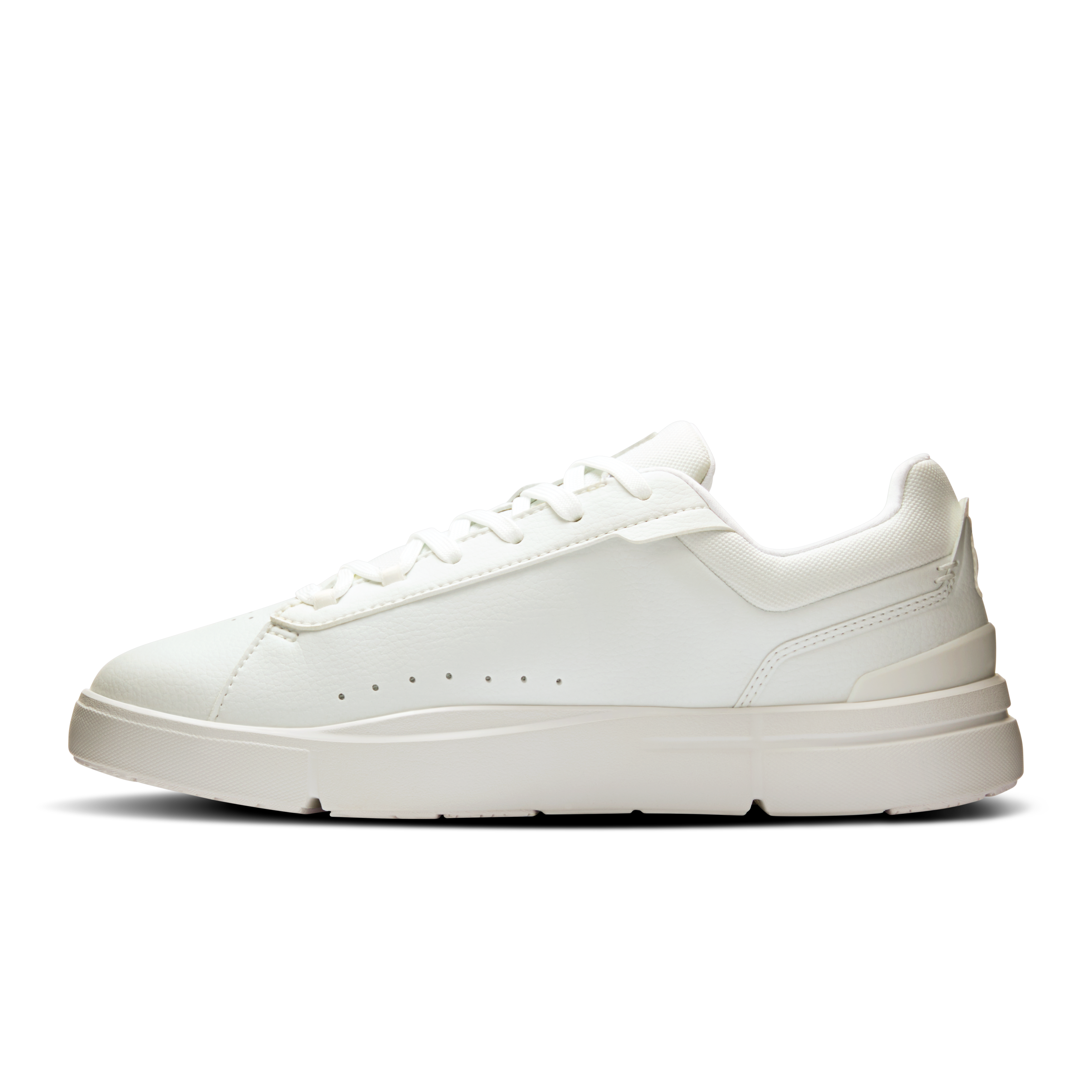 On THE ROGER Advantage White & White Women Tennis Shoes