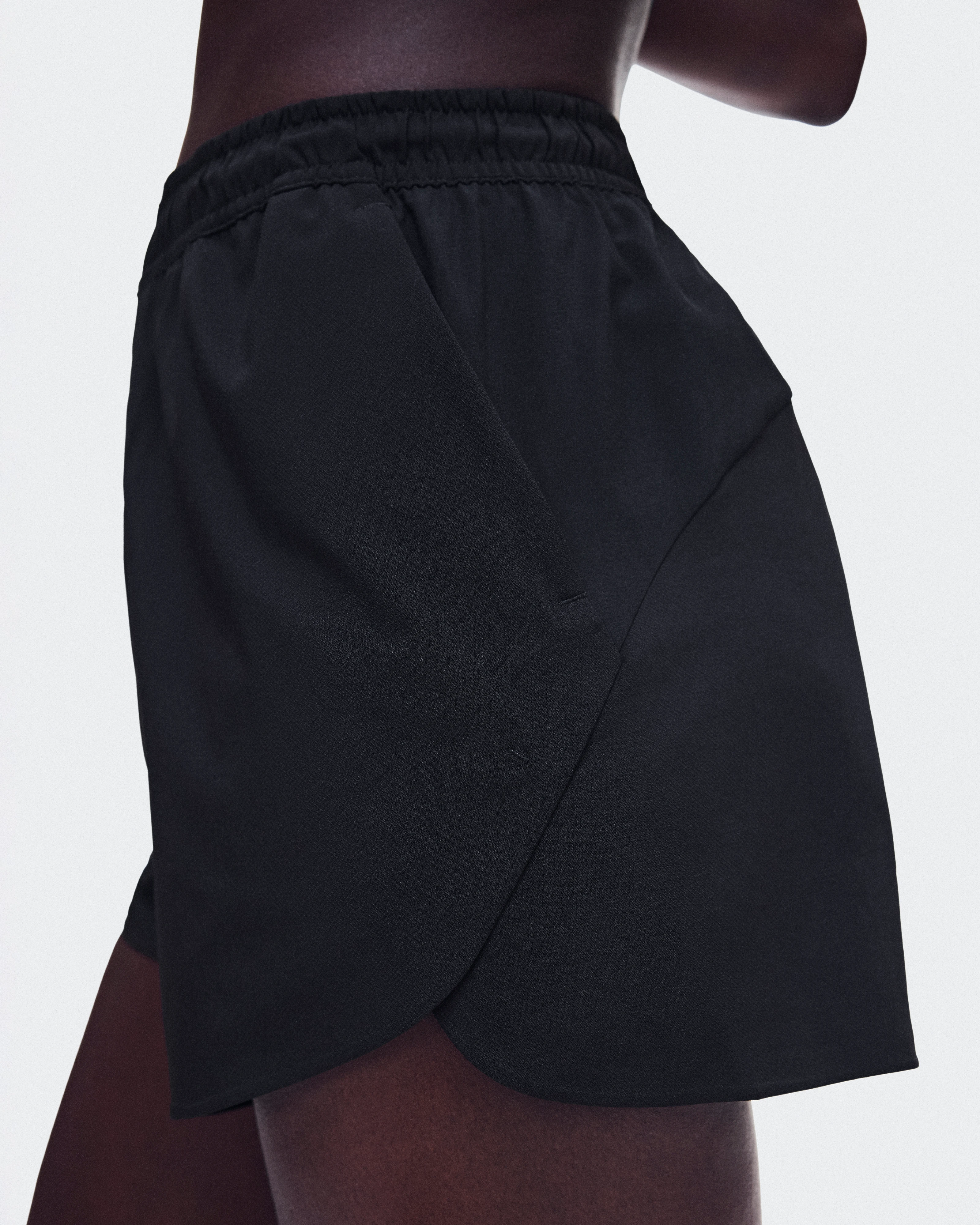 On Train Shorts 3" Black Women Shorts