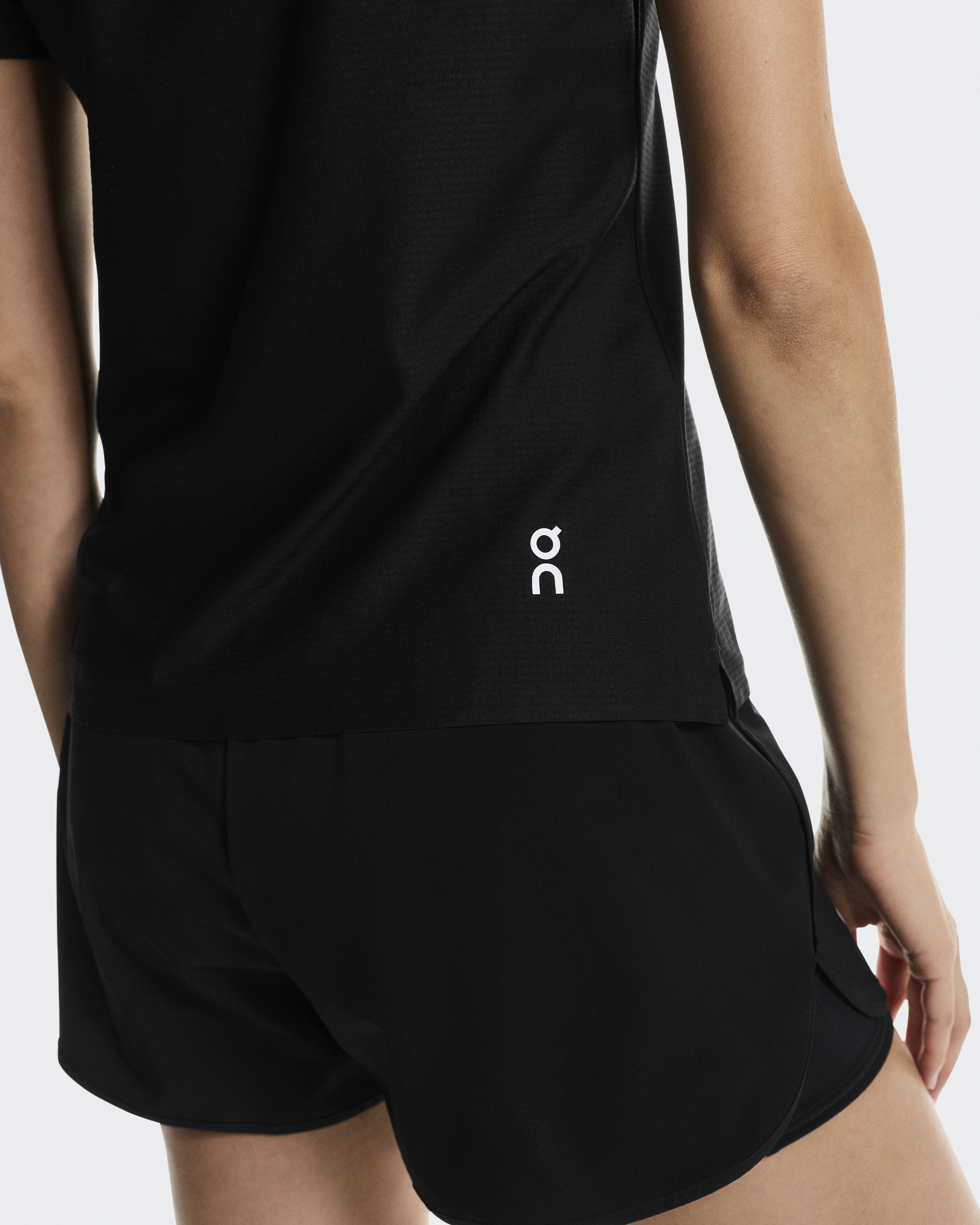 on court-T レディースMサイズ(US) Women's Court-T | Black | On United States