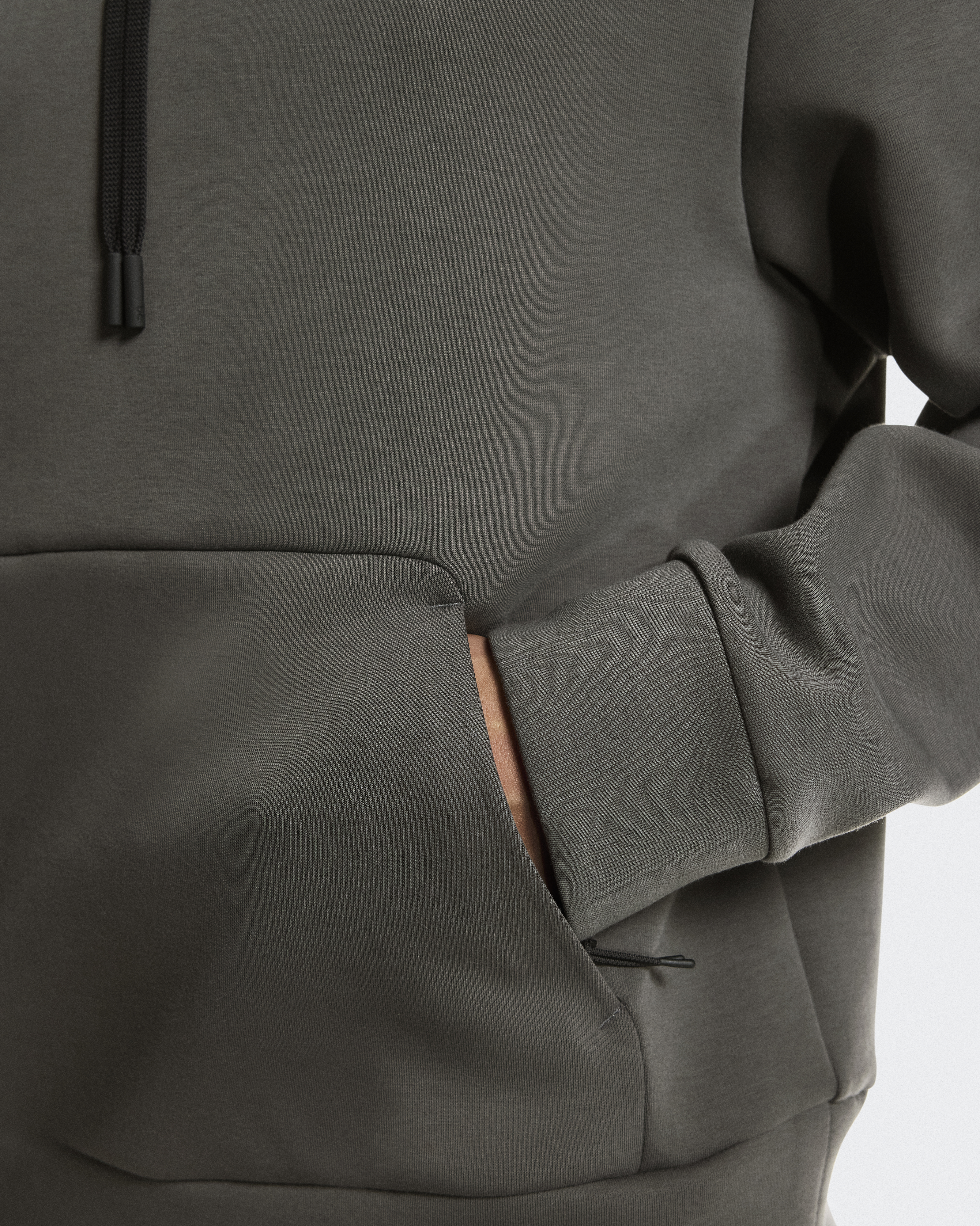 メンズ Focus Tech Hoodie | グレー | On 日本