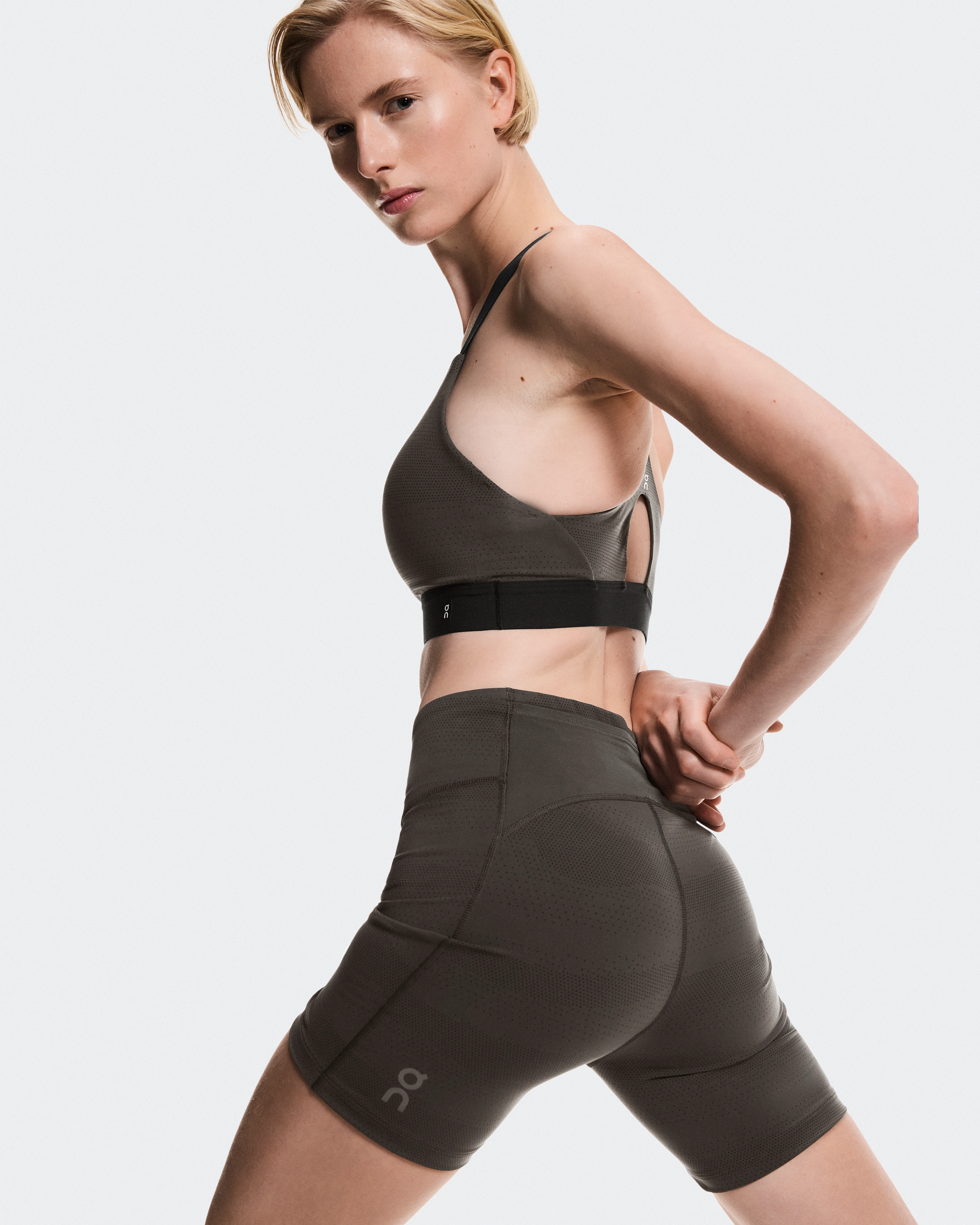 On Short Tights Erewhon Espresso & Black Women Tights