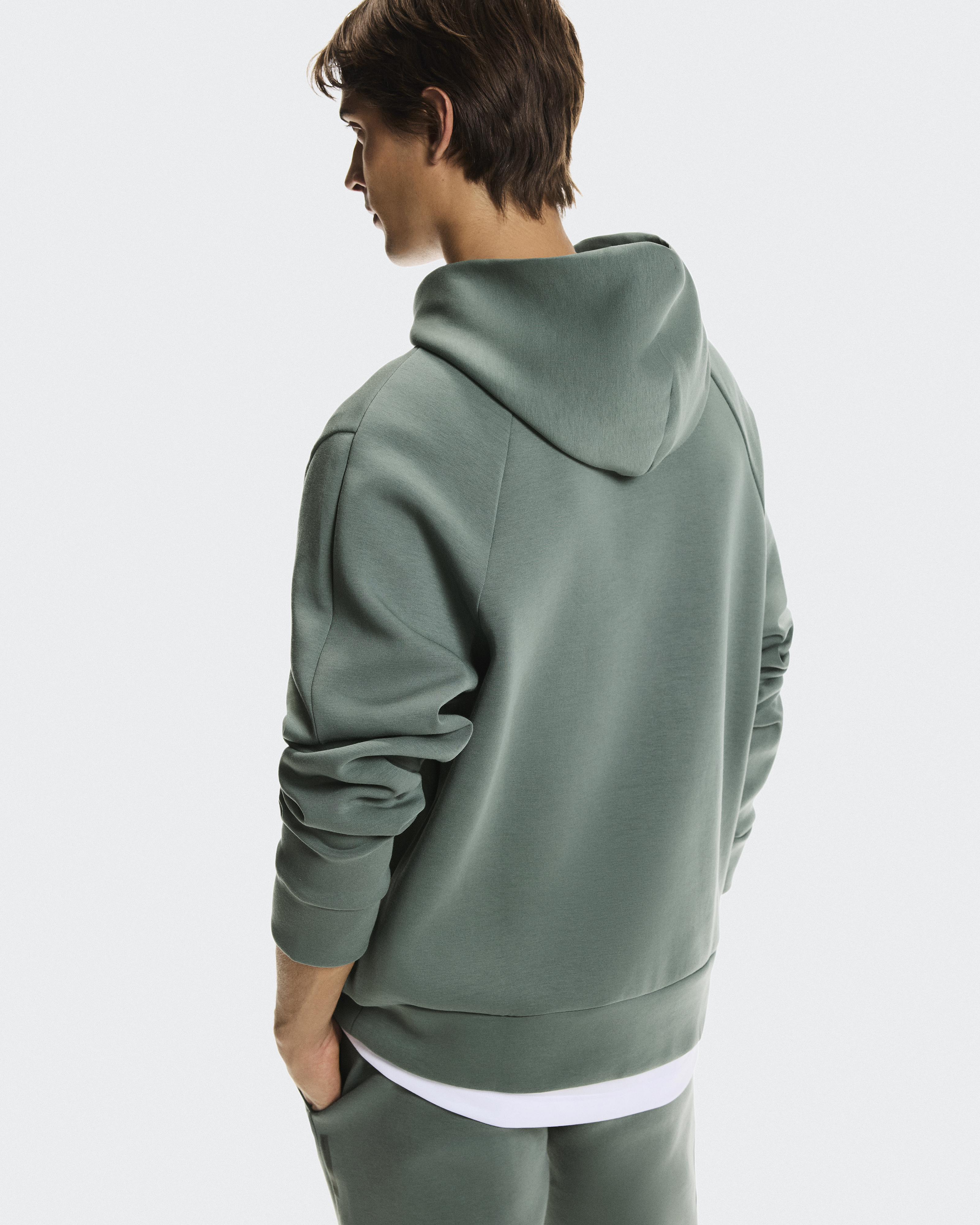 Men's Focus Tech Hoodie | Green | On Brazil
