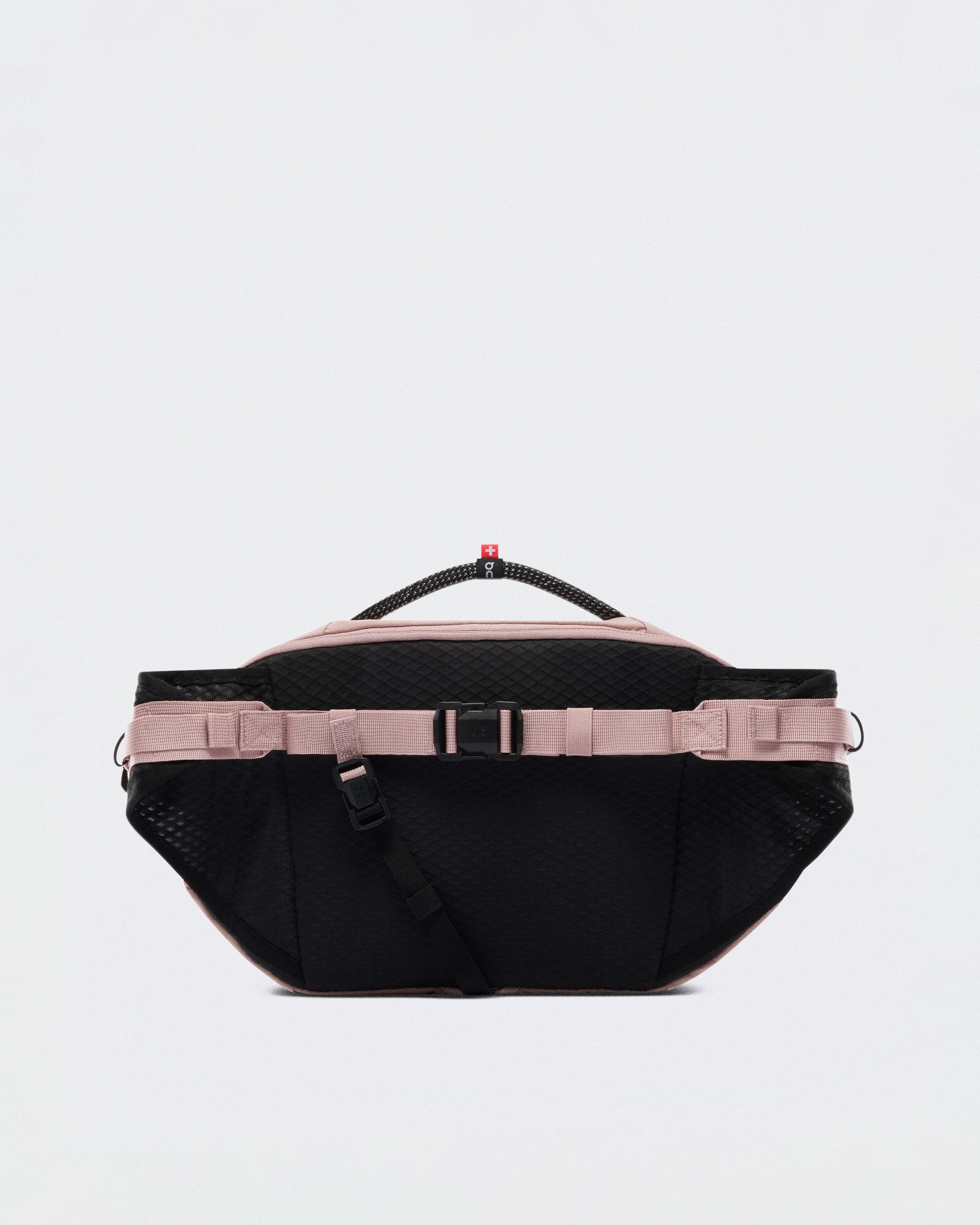 On Sling Pack 9L Biscuit & Black オールジェンダー バッグ