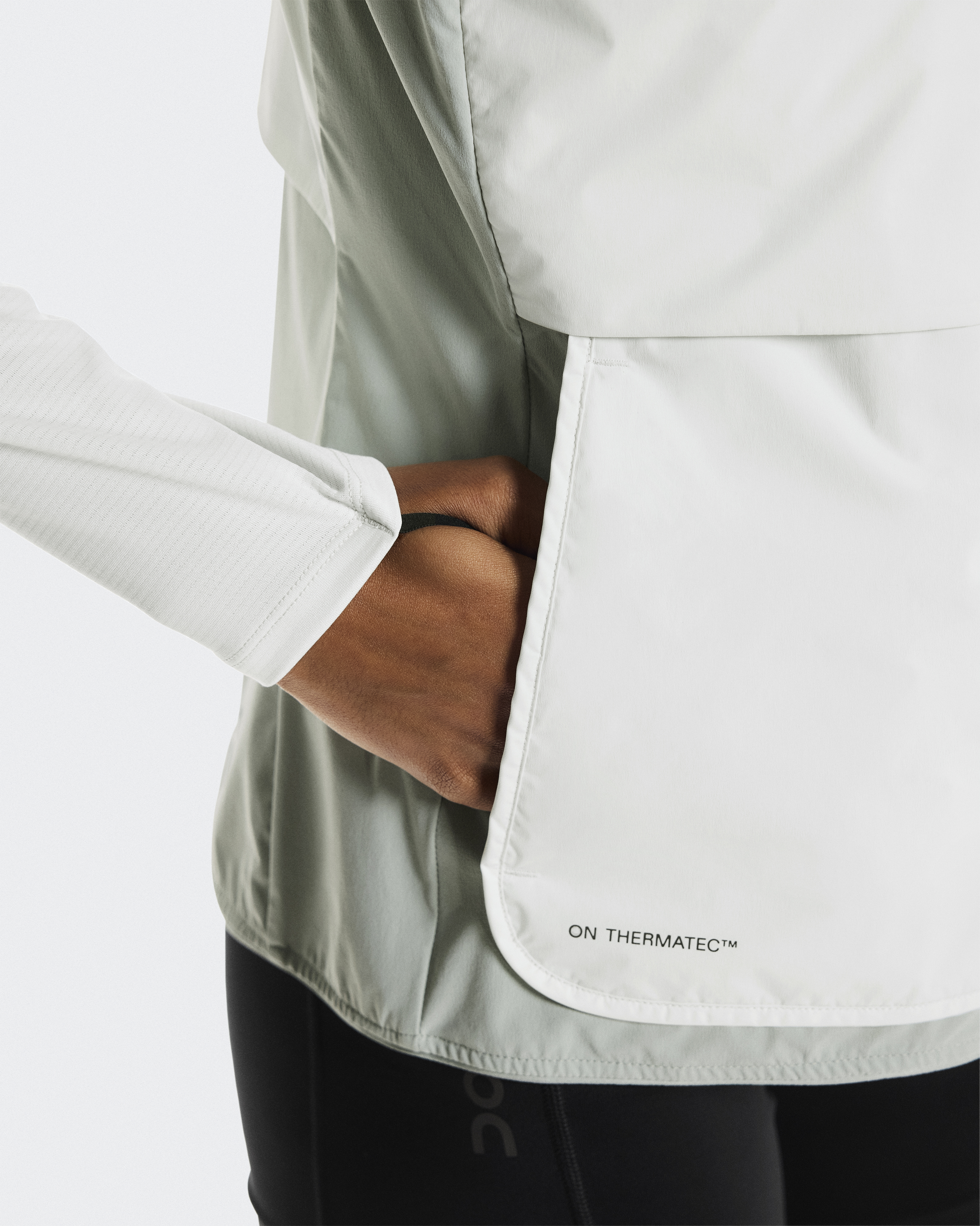 ウィメンズ Weather Vest | グリーン & グレー | On 日本
