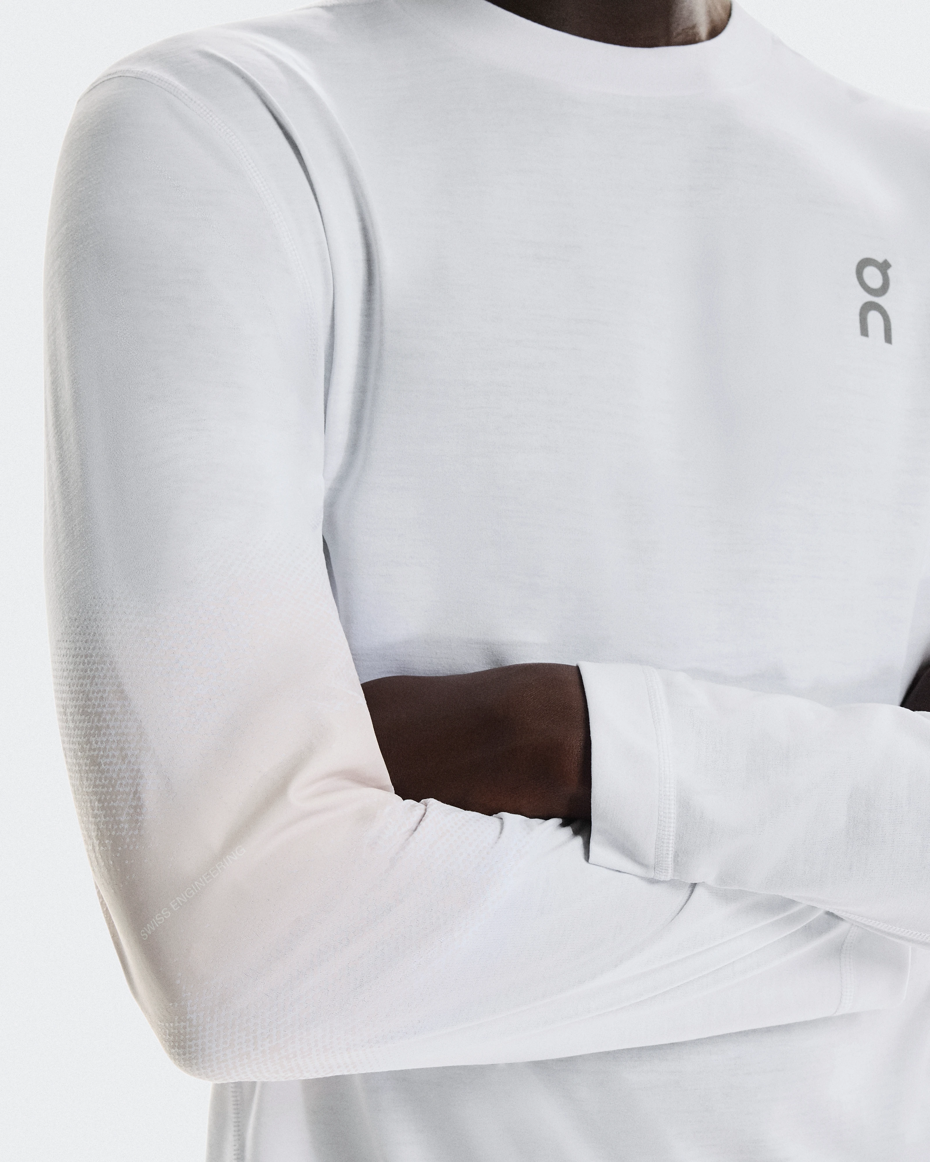 On Train Long-T Graphic White Men Tops and t-shirts