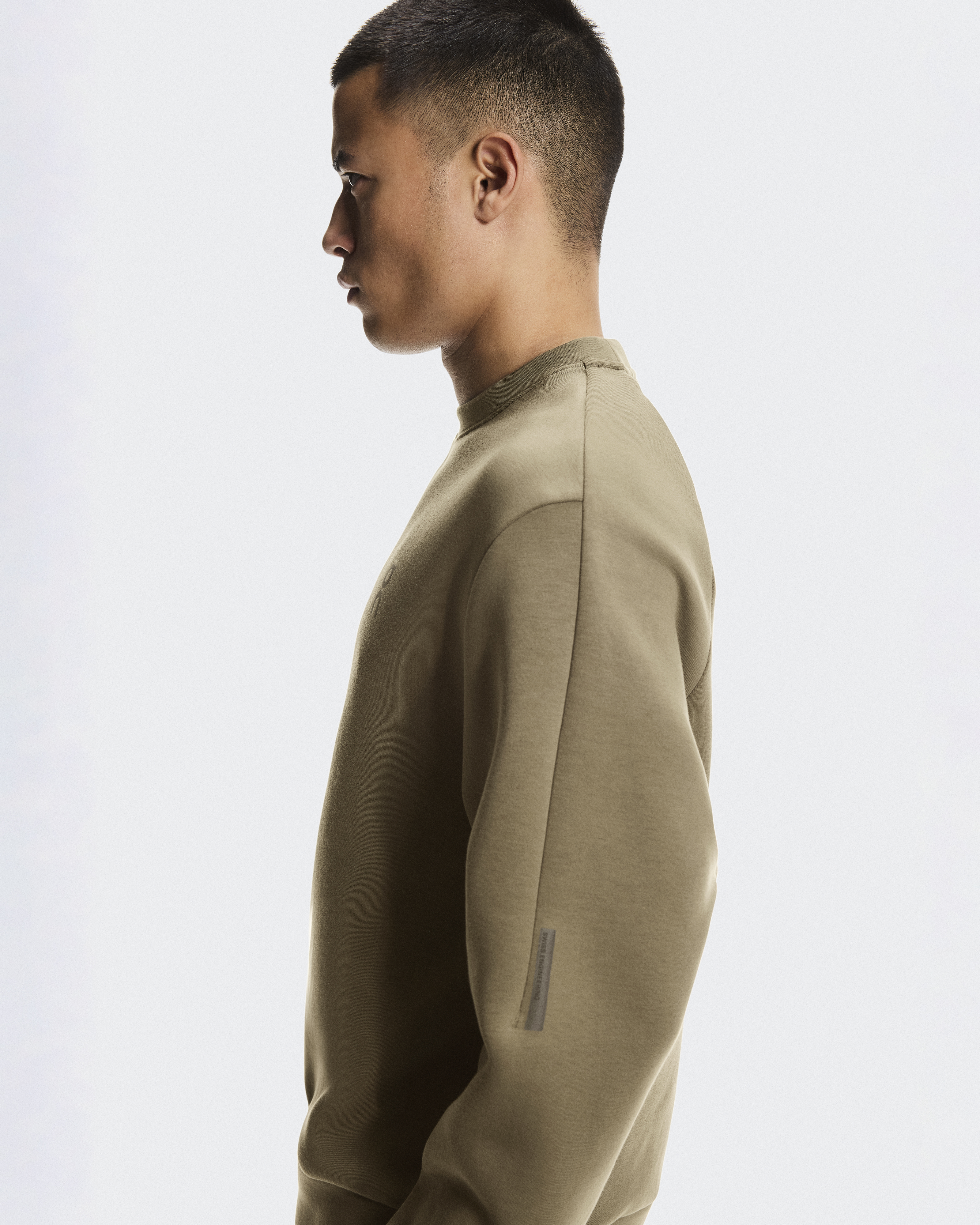 メンズ Focus Tech Crew | On 日本