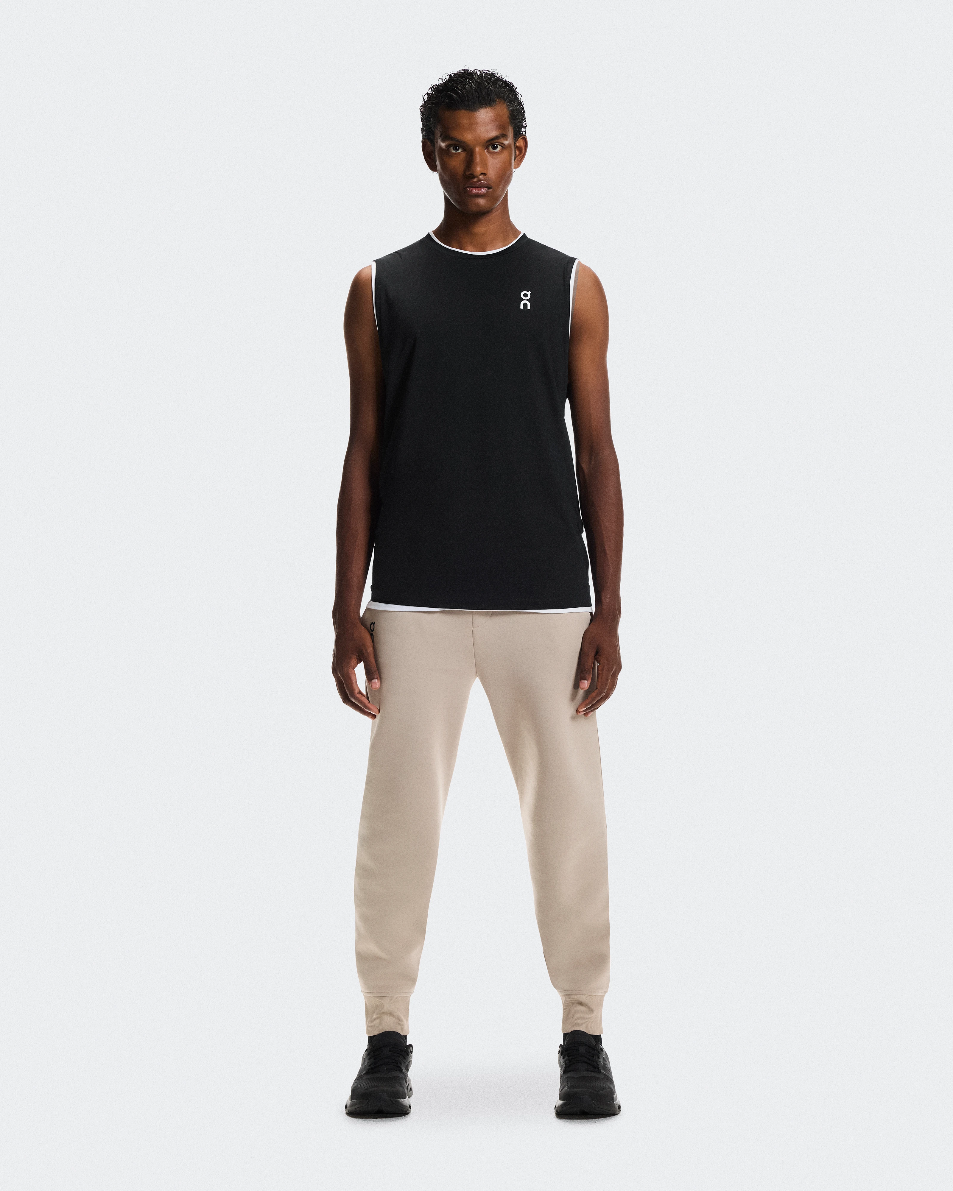 On Focus Tech Sweatpants Desert Homme Pantalons