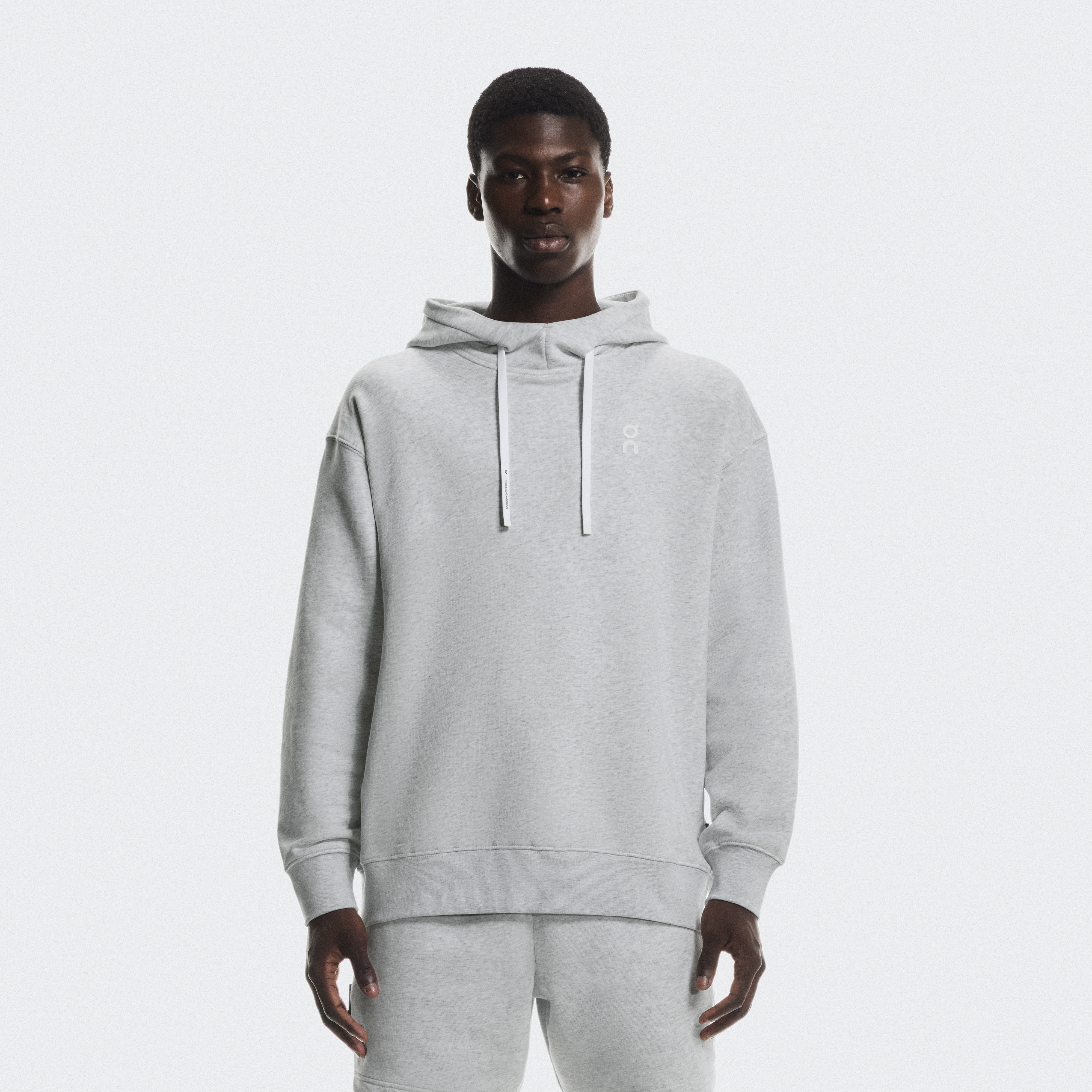 On Club Hoodie パーカー　ホワイトxsサイズ On Club Hoodie パーカー ホワイトxsサイズ - メルカリ