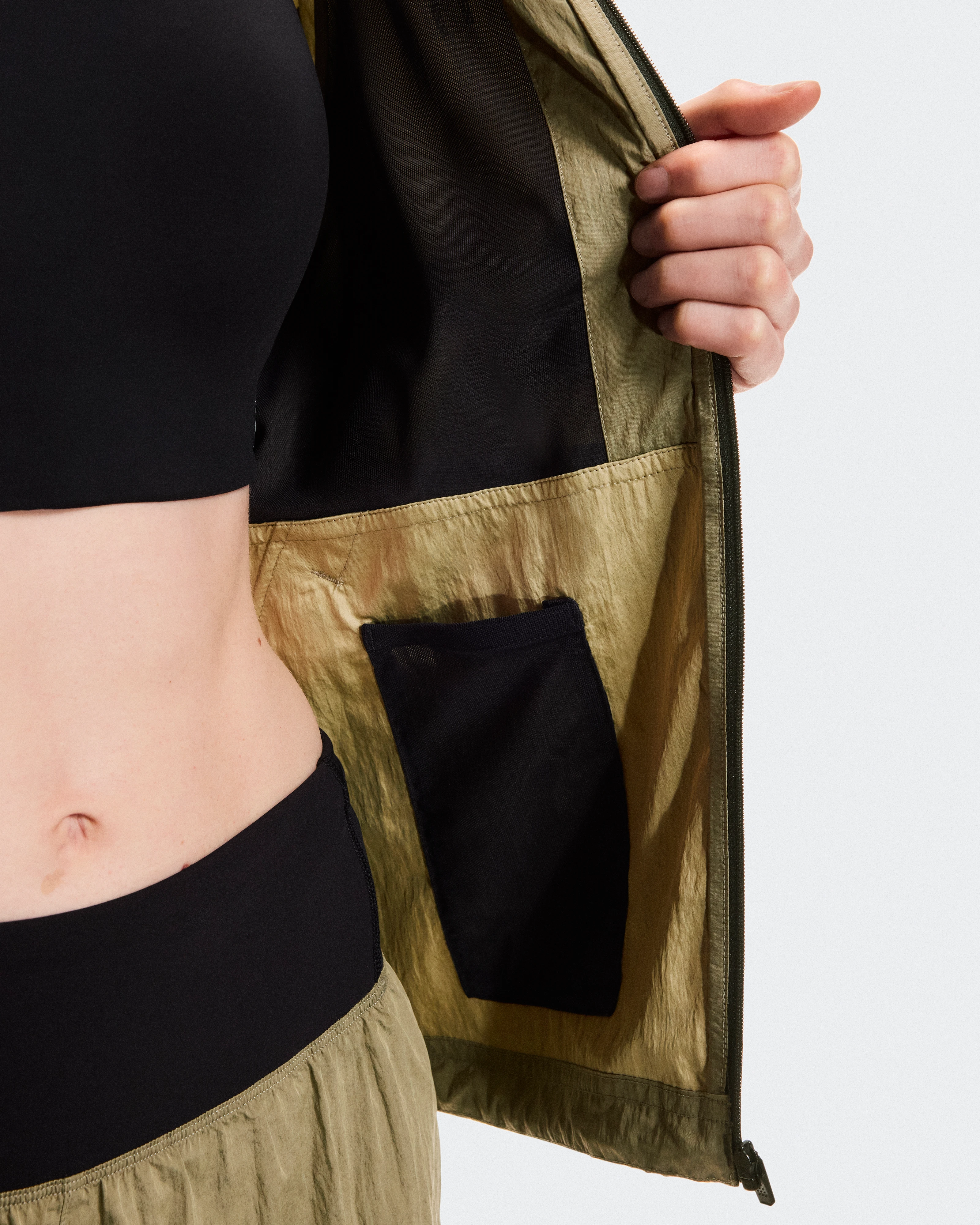 On Performance Volt Jacket Safari Mujer Chaquetas