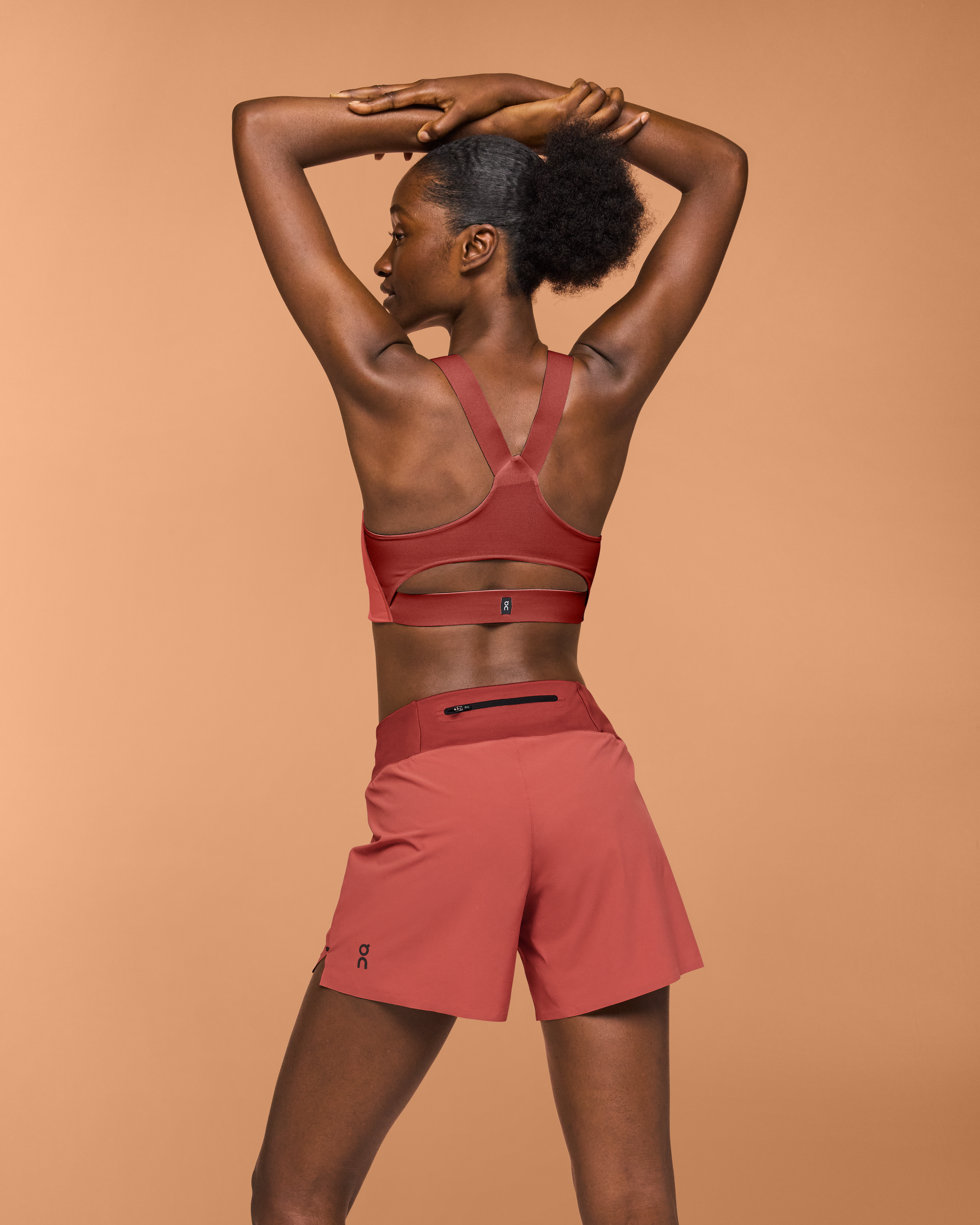 On Performance Flex Bra Auburn & Ruby ウィメンズ スポーツブラ