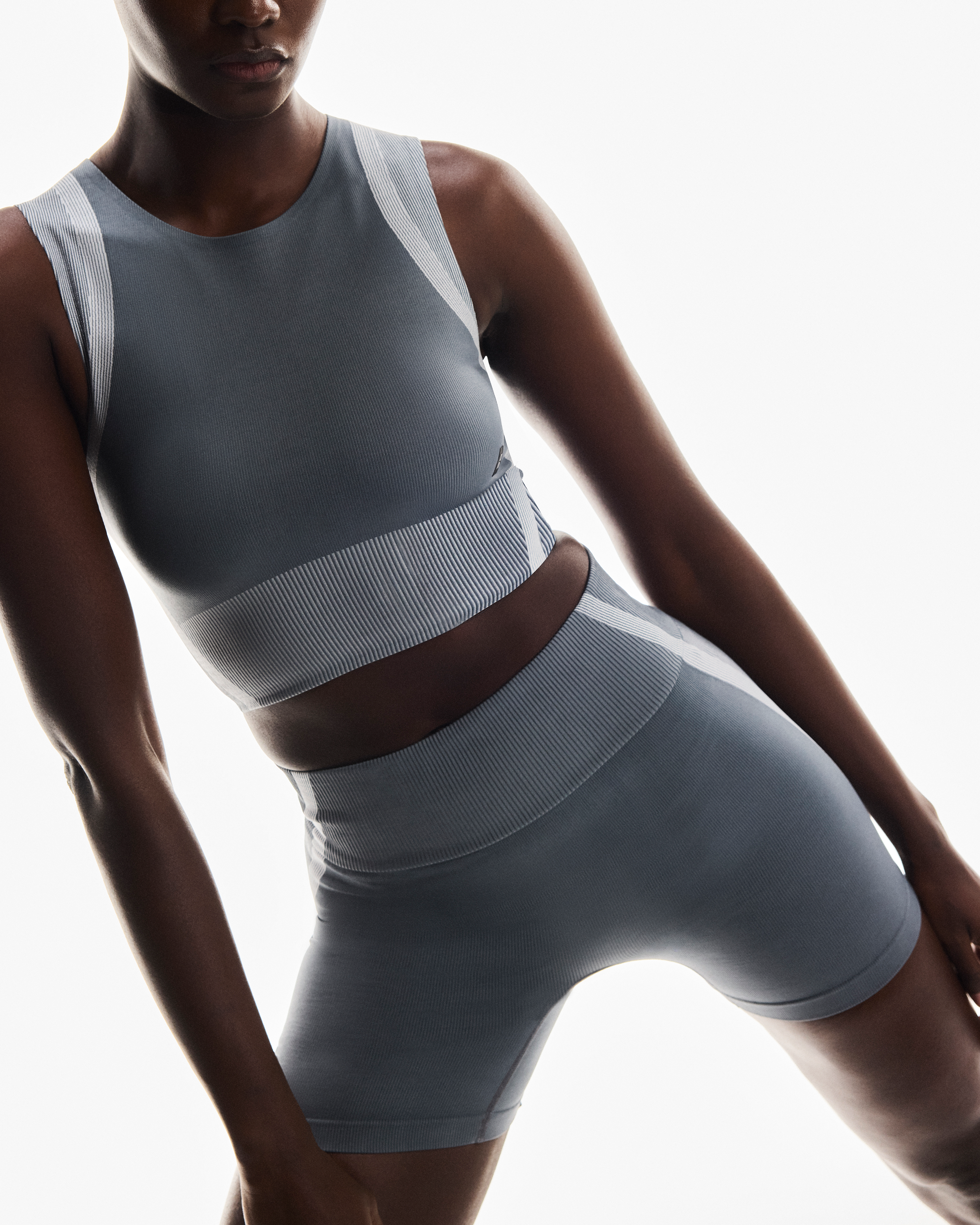Studio Knit ShortsWomen / Rock | Glacier / L