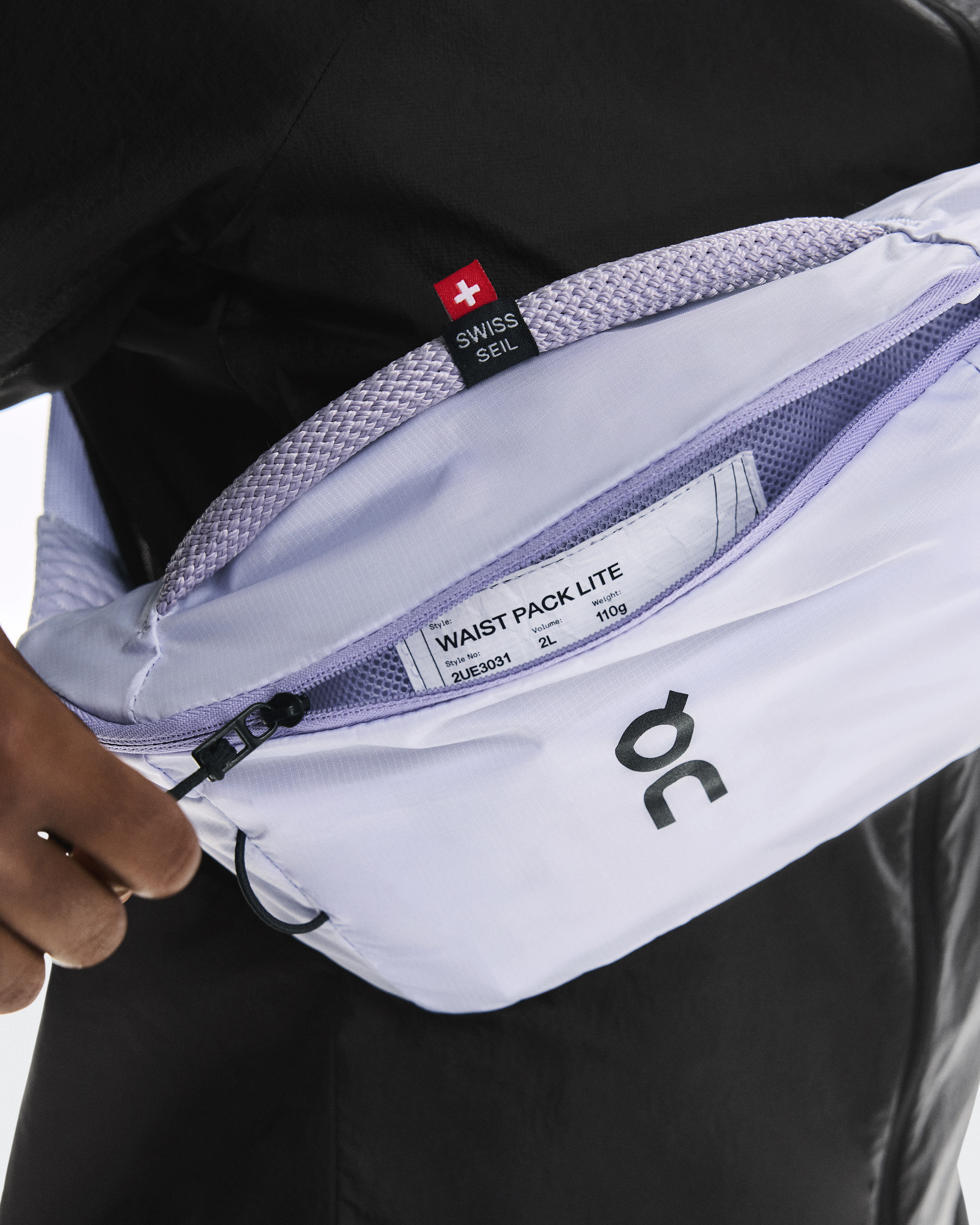 バッグ On Waist Pack 2L Lite Glacier Waist Pack 2L Lite | Grey | On United States
