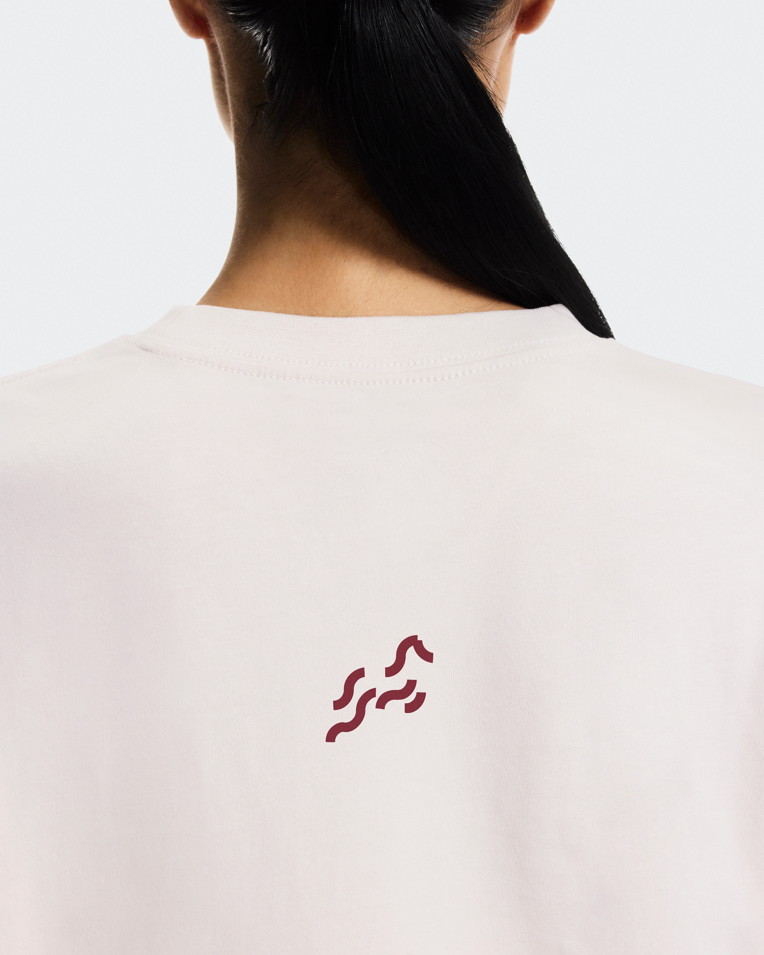 On Club Long-T Year of the Horse Pearl Women Tops and t-shirts