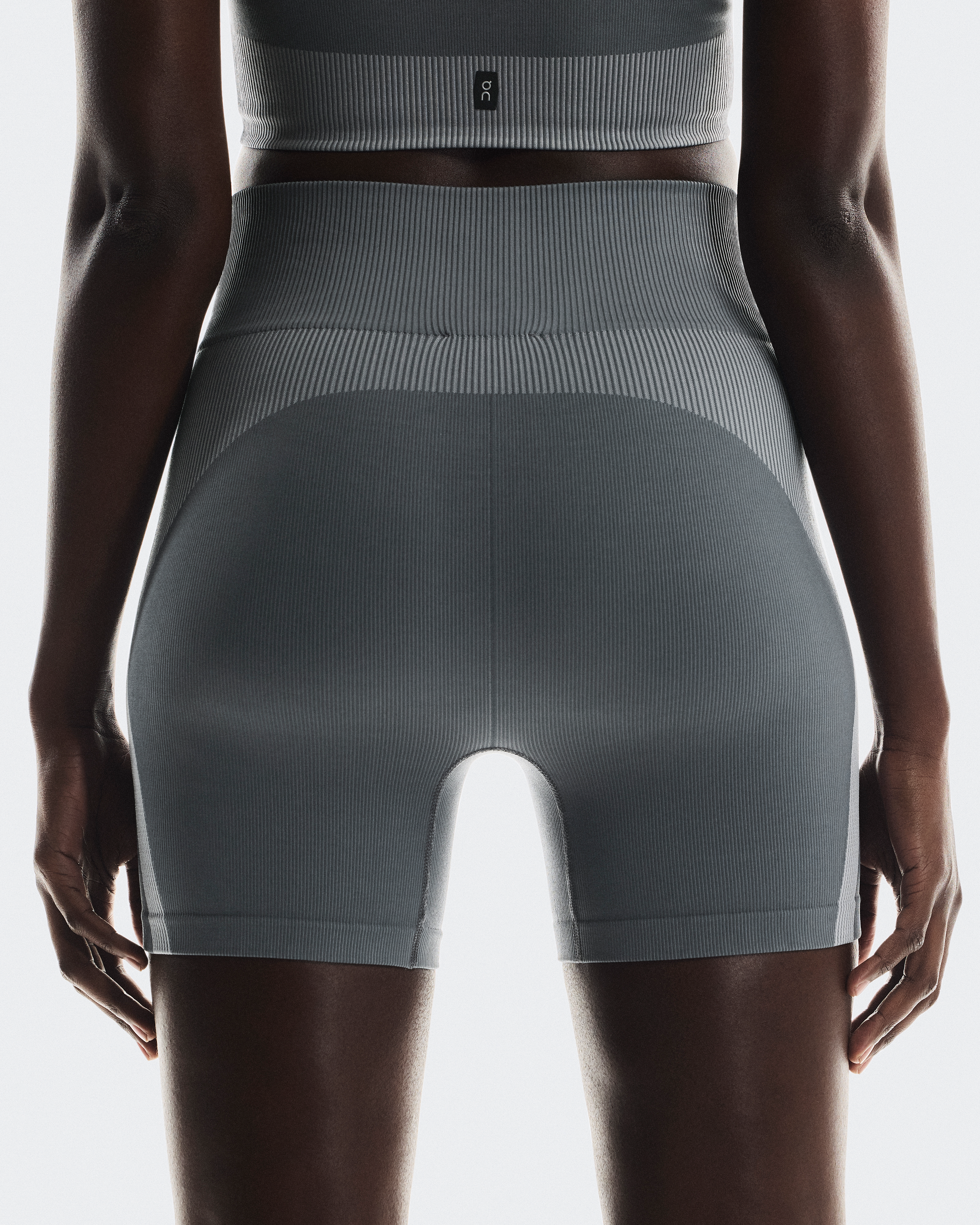Studio Knit ShortsWomen / Rock | Glacier / L