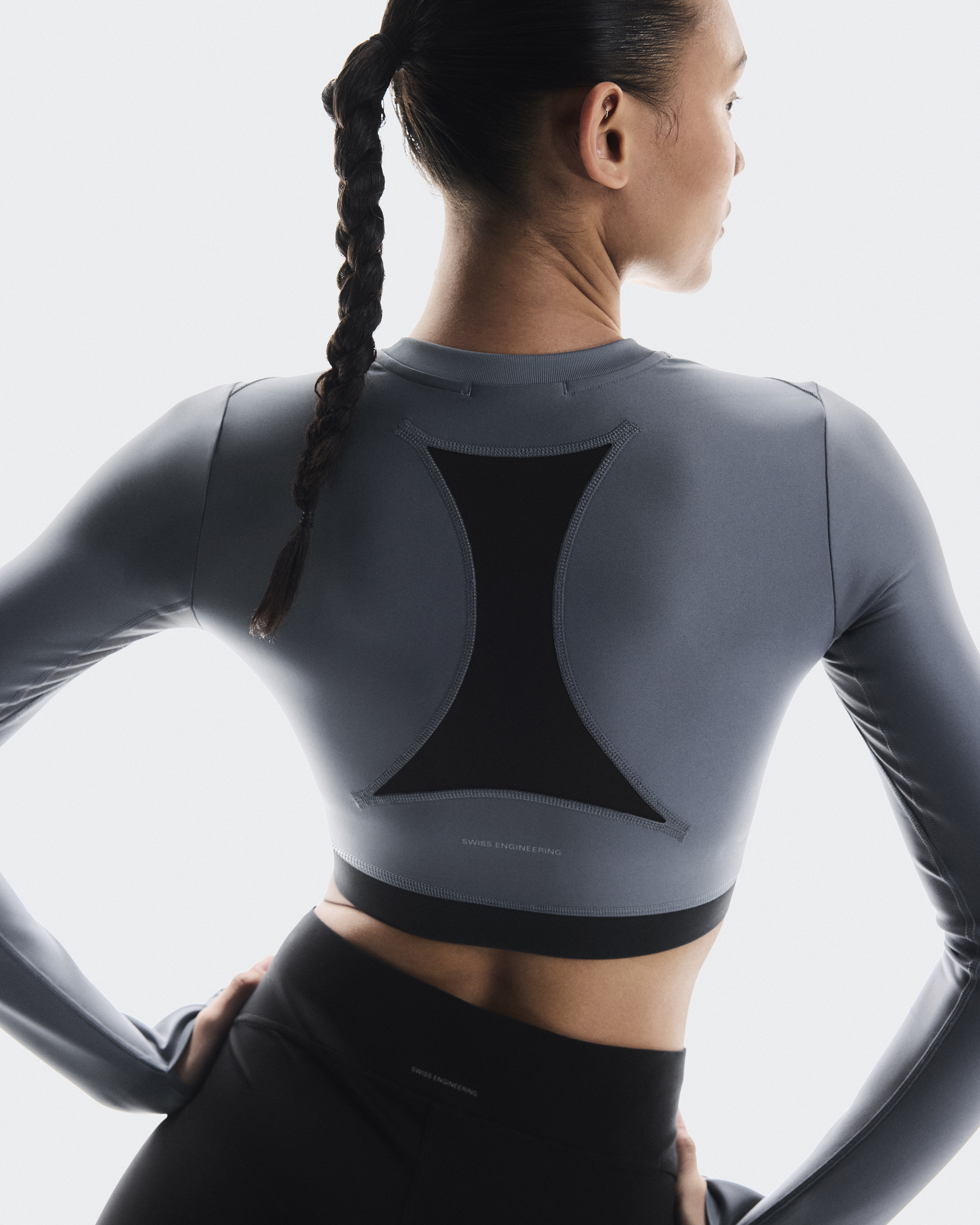 Women's Train Long Sleeve Crop | Grey | On United States