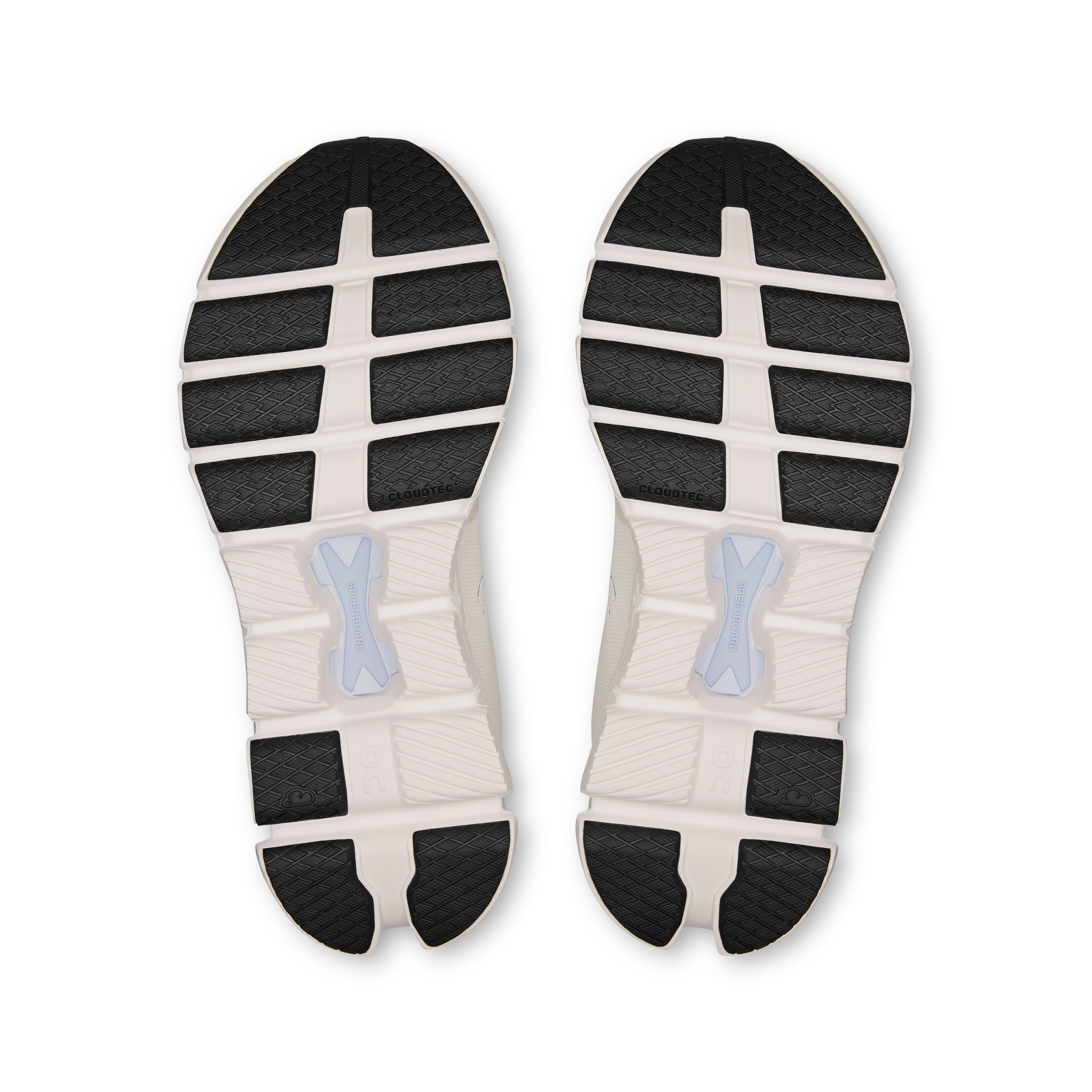 On Cloud X 4 Ivory & Nimbus Damen Training Schuhe