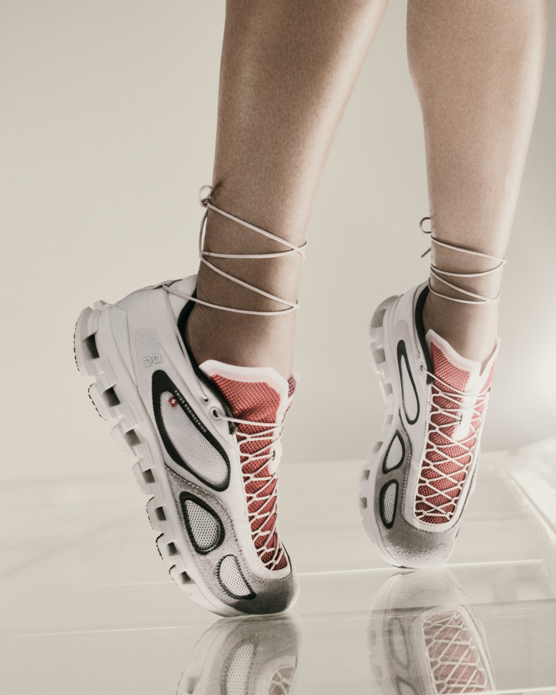 On FKA twigs コラボ　Cloud X FKA On Running x FKA Twigs Cloud X - Cloud Desert – Kith