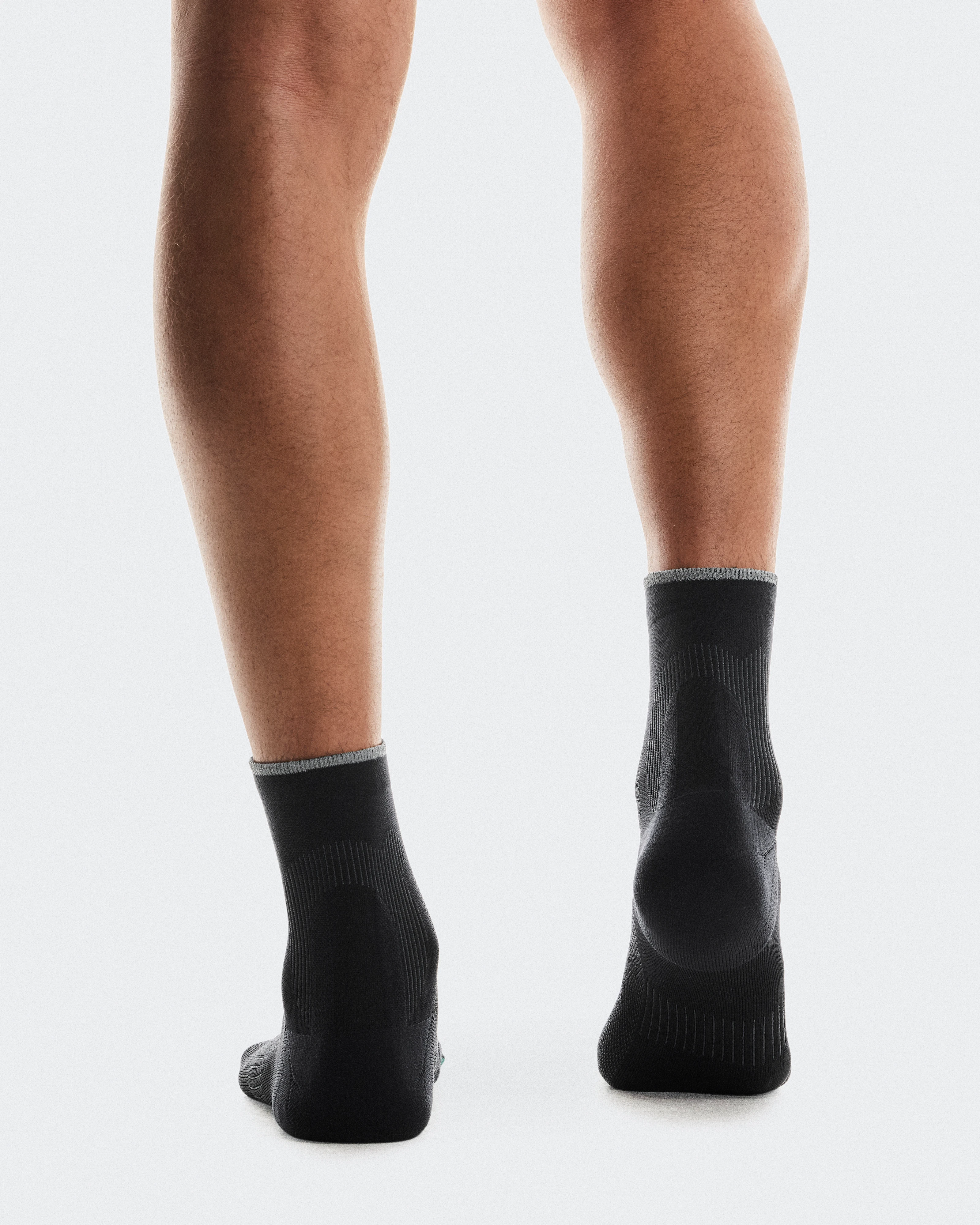 On Elite Run Sock Mid Black Unisex Socks