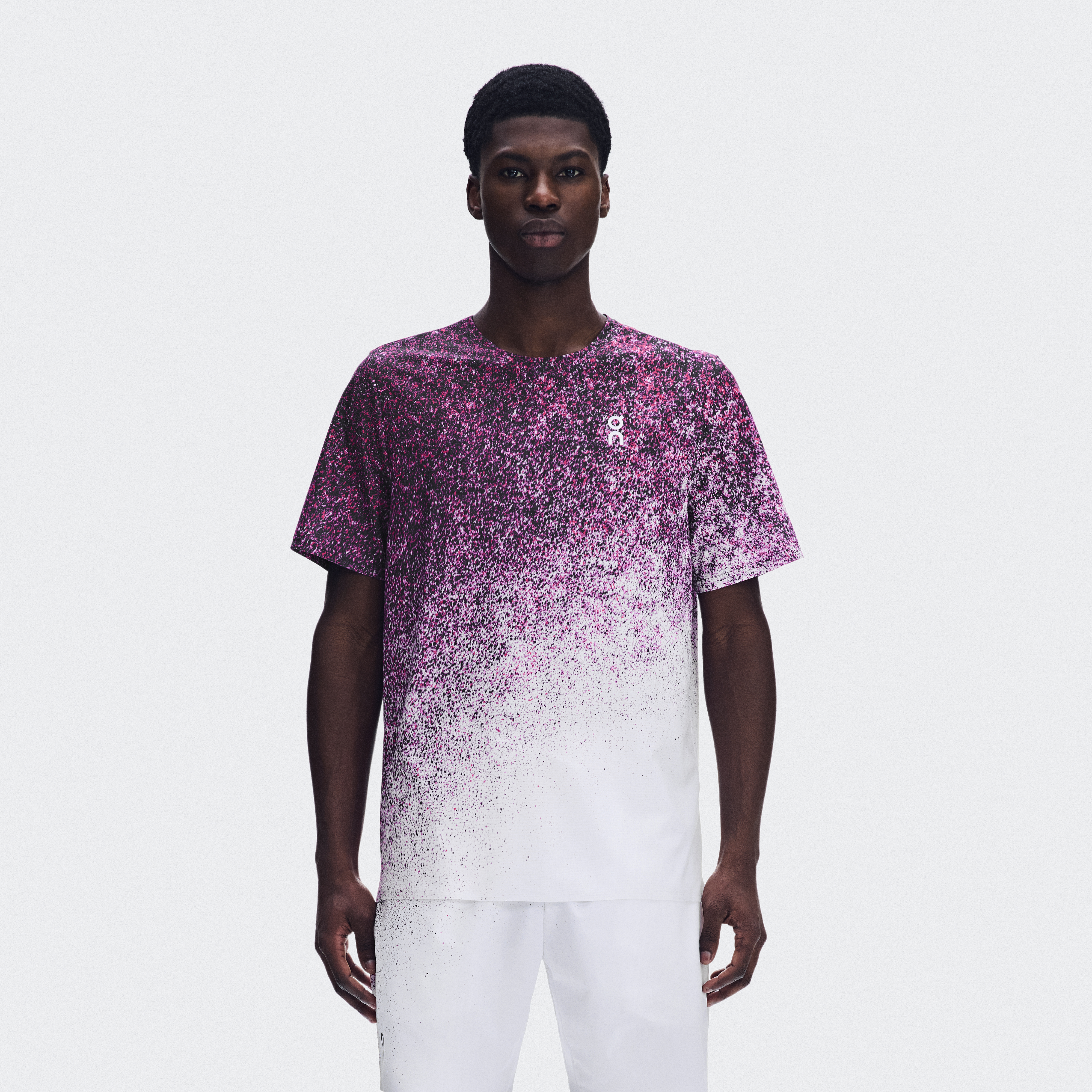 Court-T Fade Short-Sleeve Shirt in Nebula/White